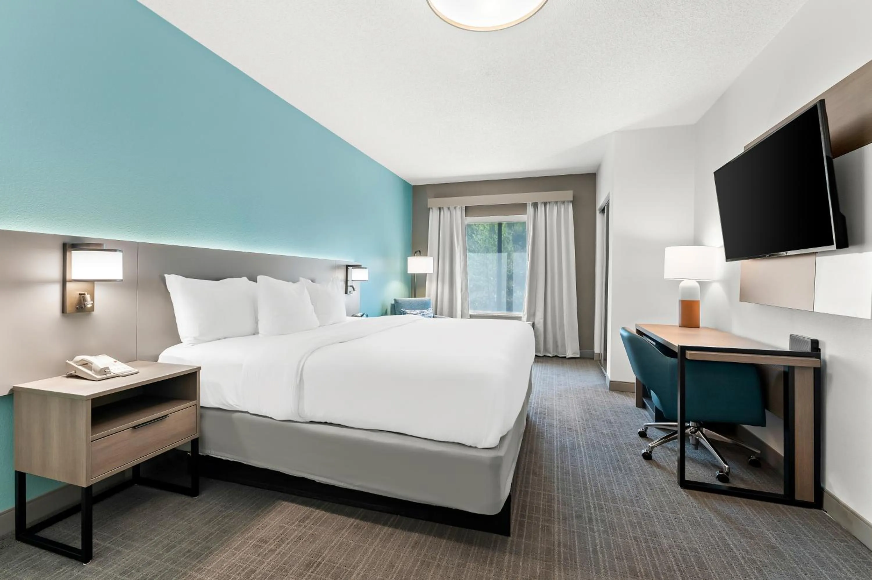 Bedroom, Bed in Comfort Inn & Suites Tunkhannock