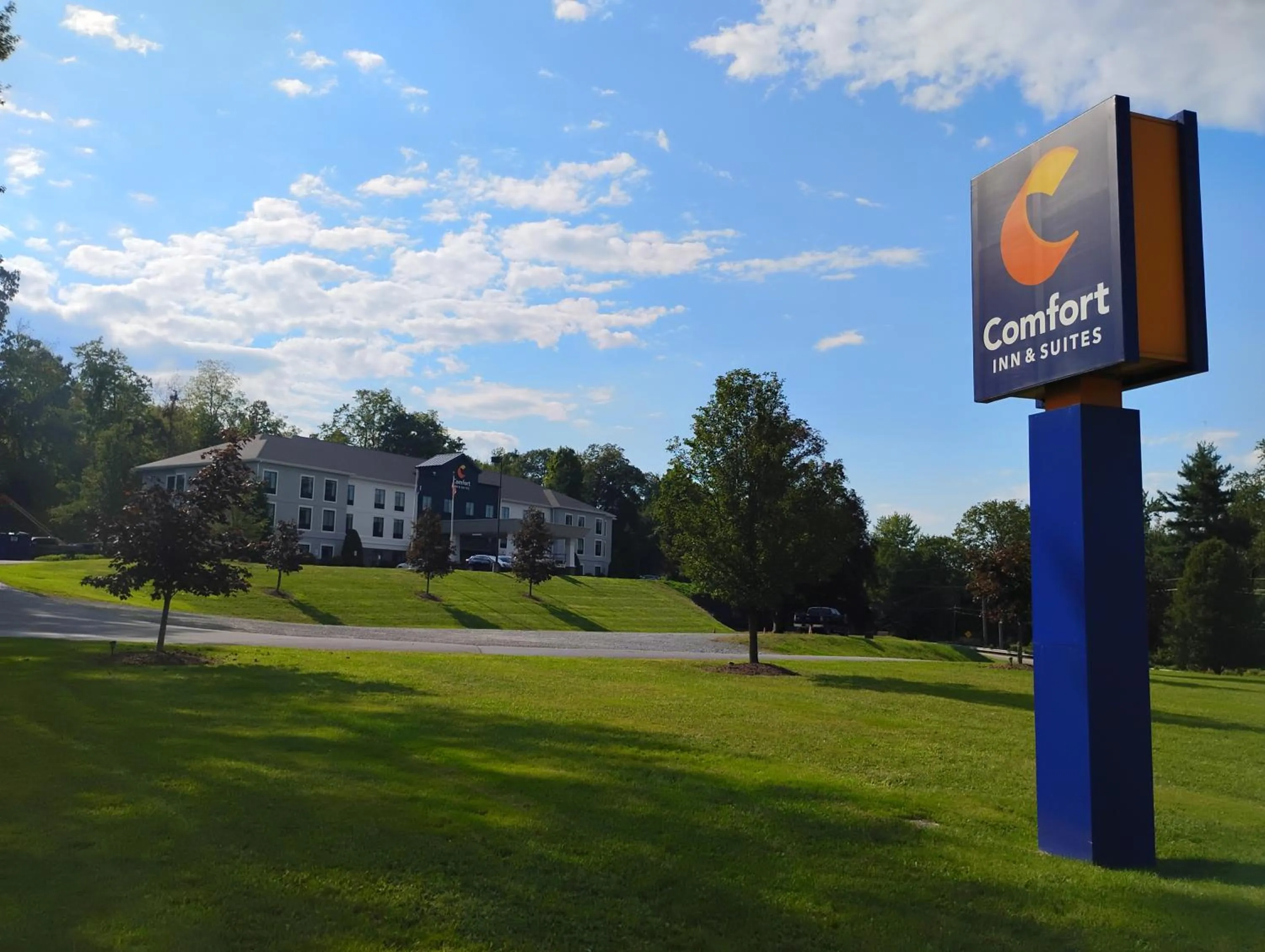 Property building in Comfort Inn & Suites Tunkhannock