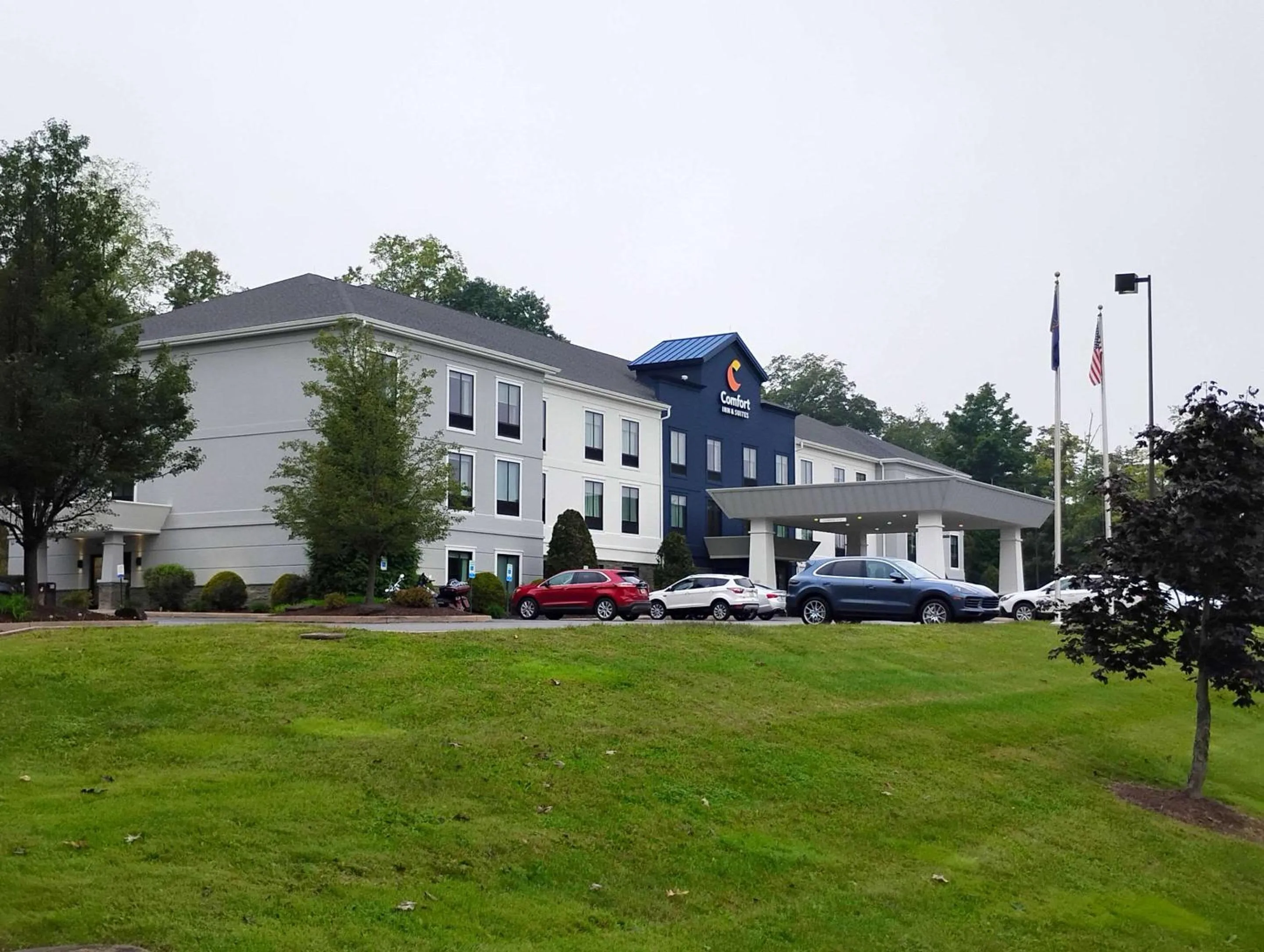 Property building in Comfort Inn & Suites Tunkhannock