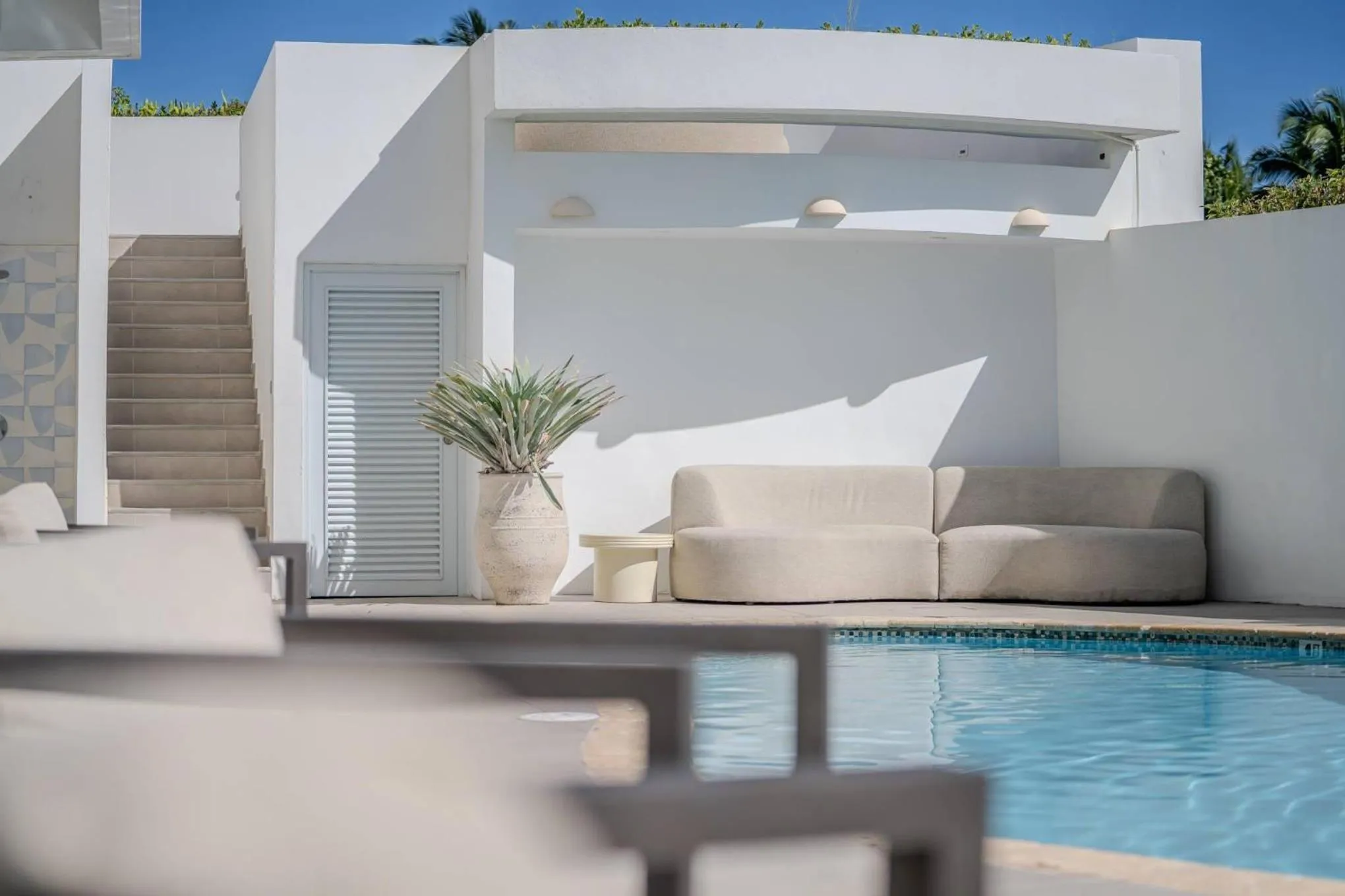 Swimming pool in Comfort Inn & Suites