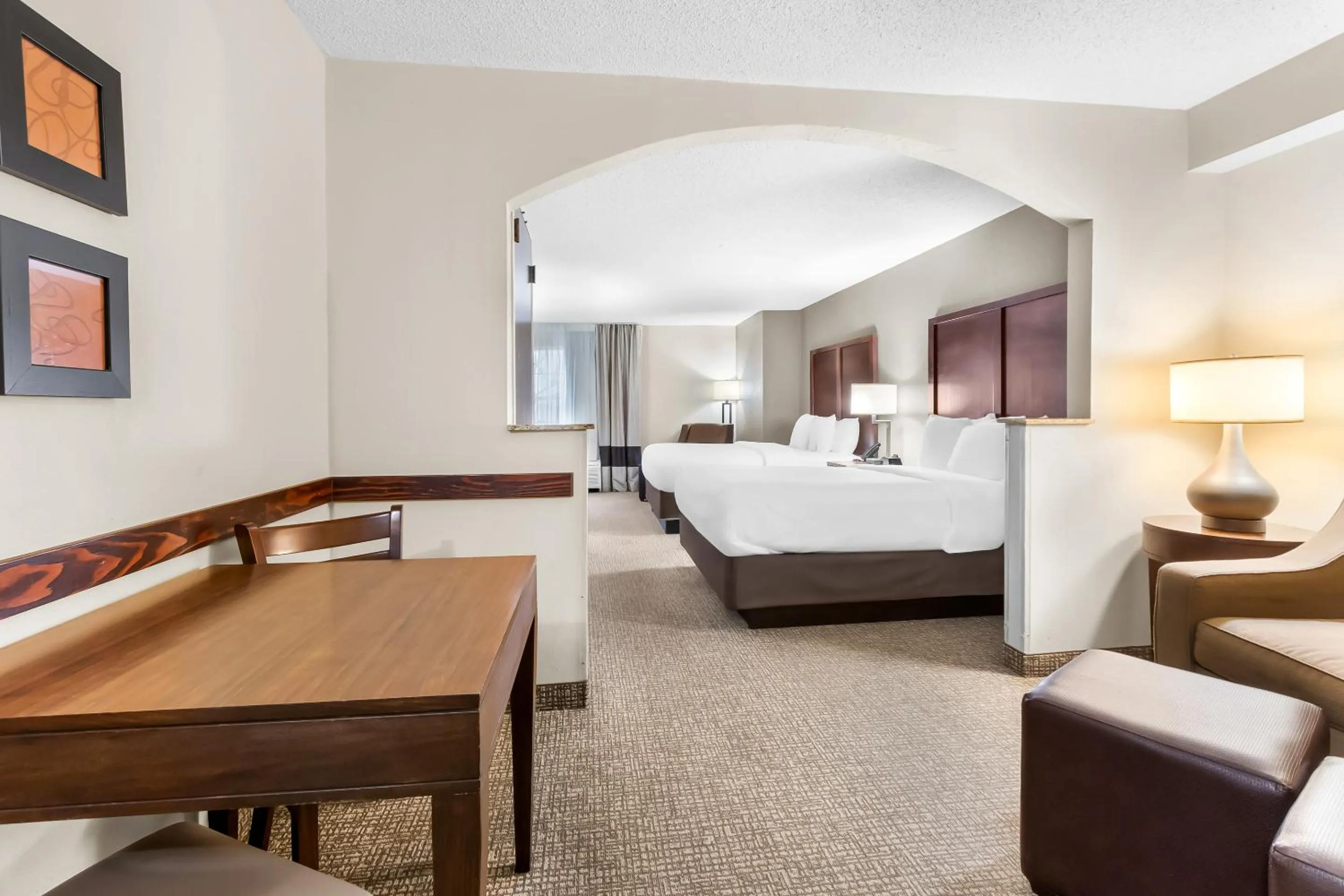 Photo of the whole room, Bed in Comfort Suites Sumter near Shaw AFB