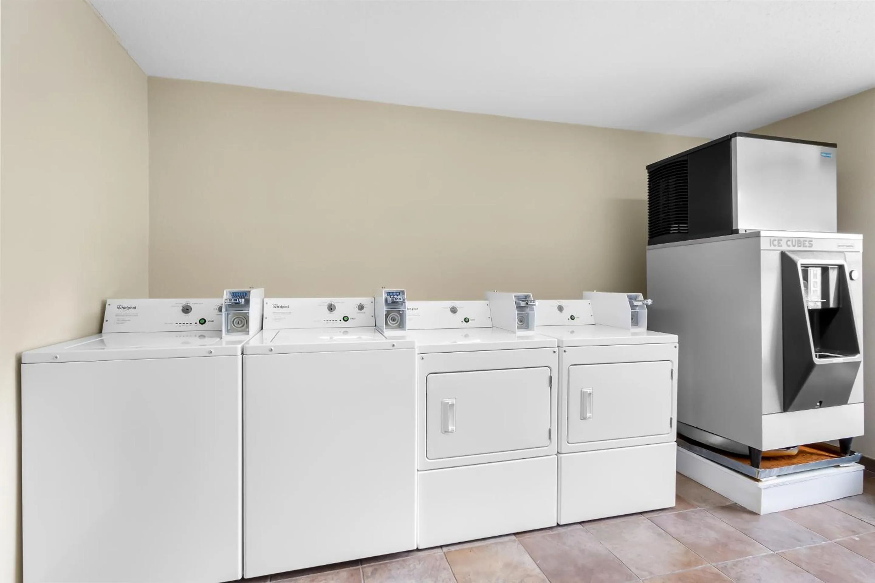 washing machine in Comfort Suites Sumter near Shaw AFB