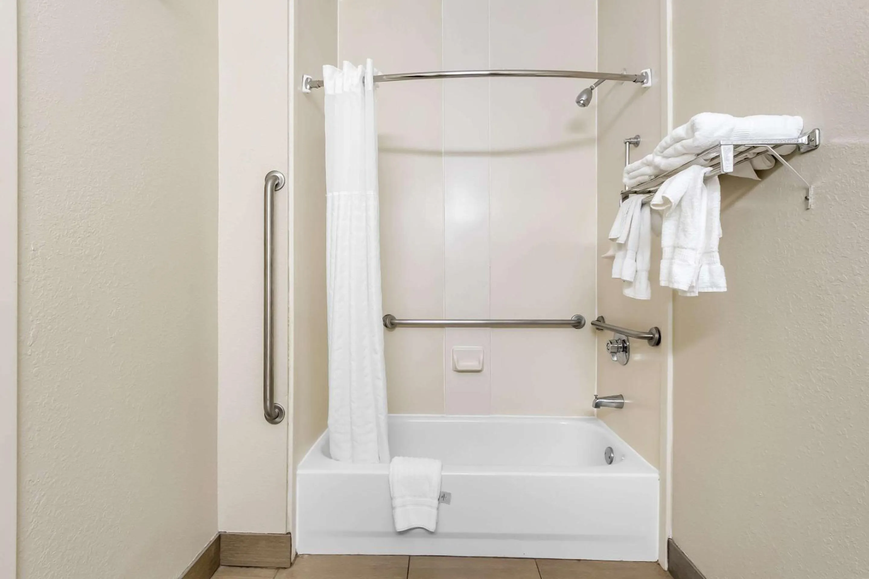 Bathroom in Comfort Suites Sumter near Shaw AFB