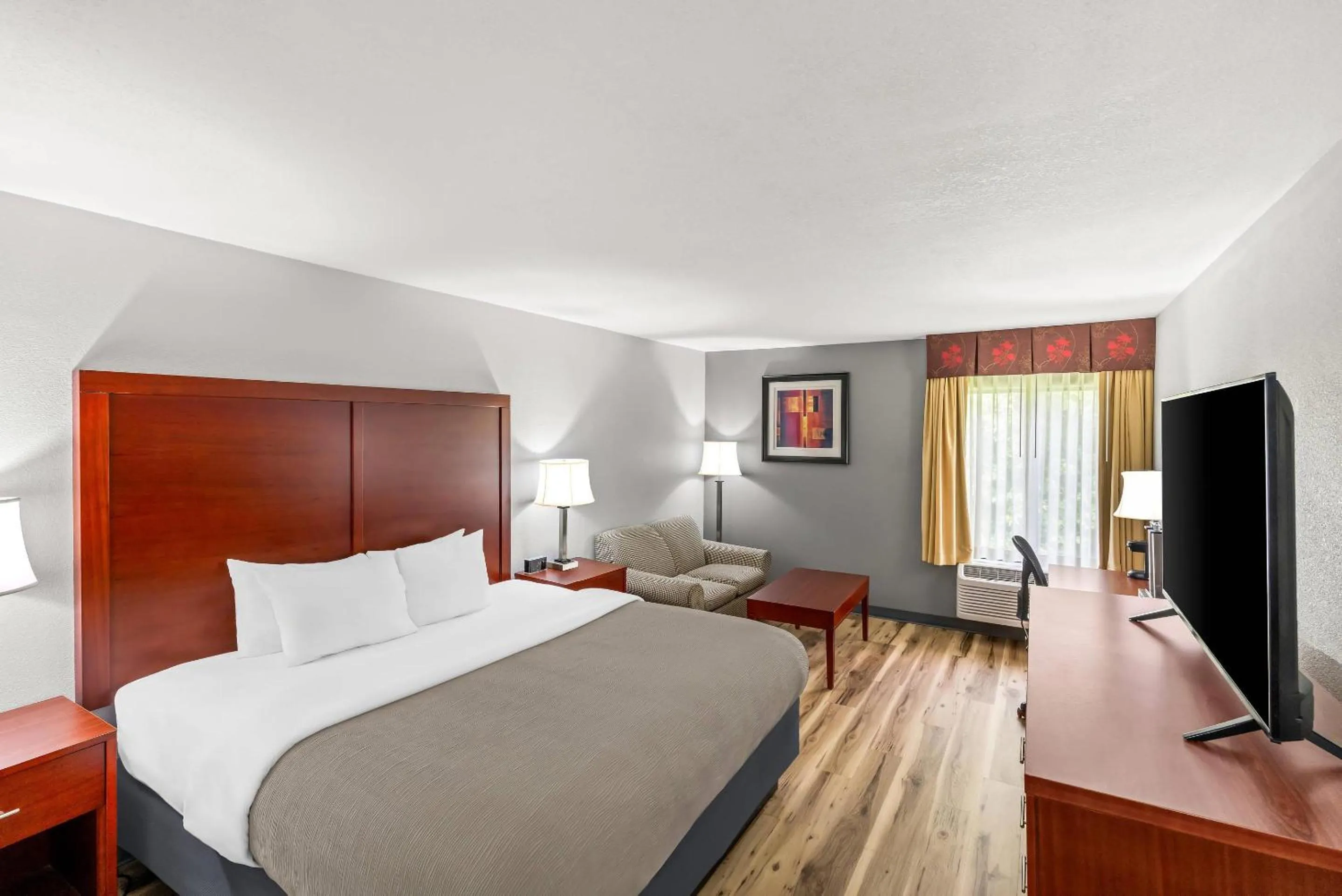 Bedroom, Bed in Quality Inn & Suites Richburg I-77