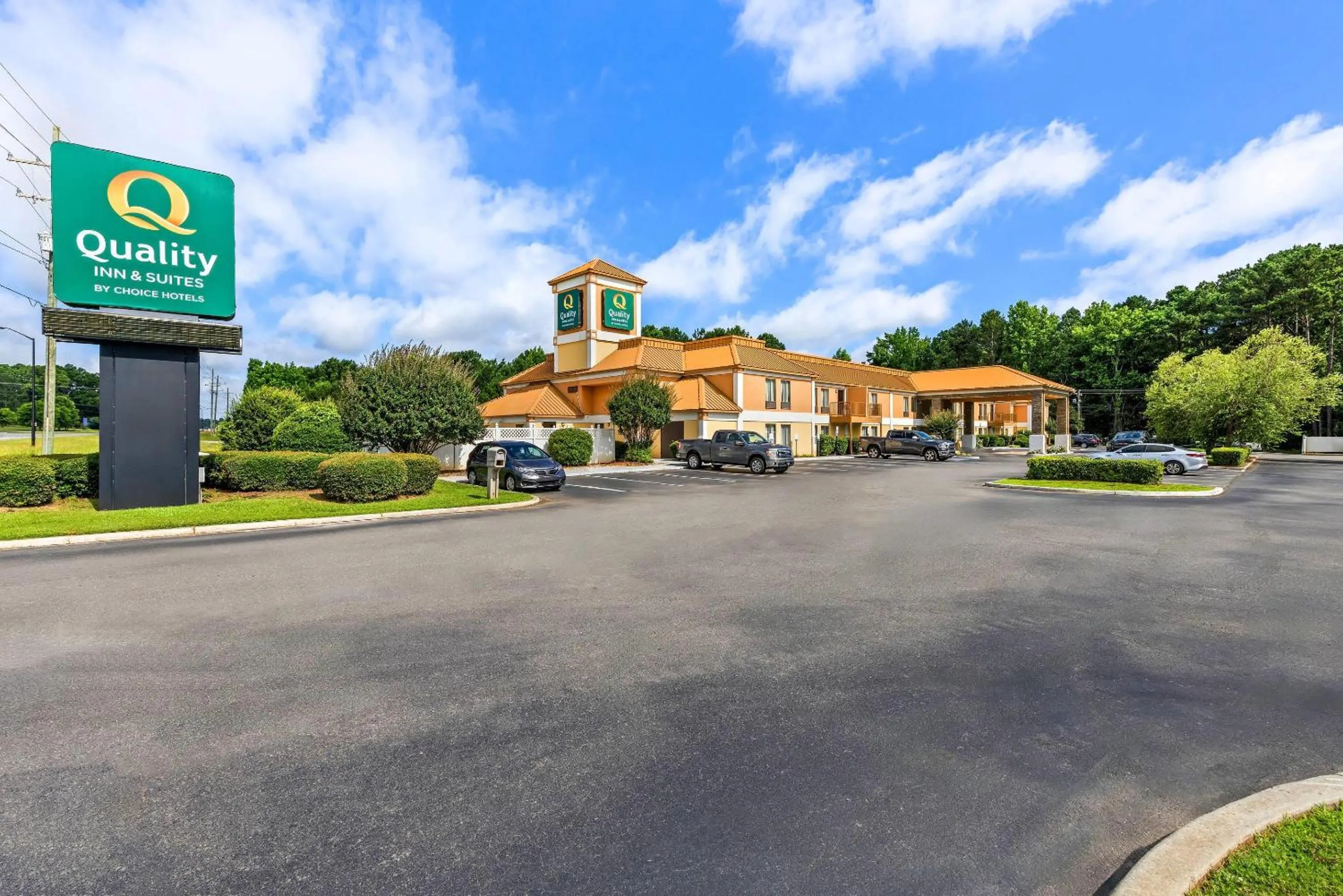 Property building in Quality Inn & Suites Richburg I-77