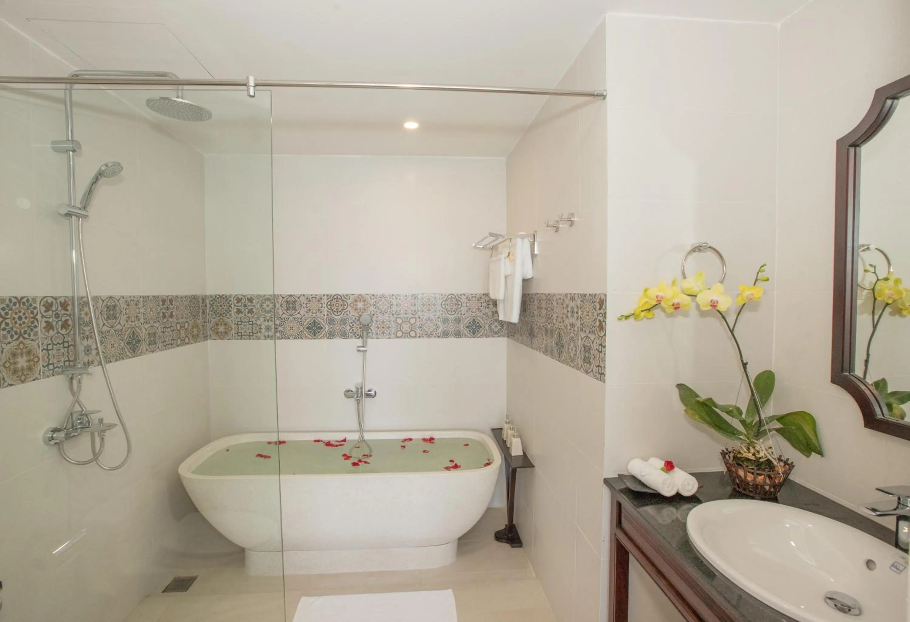 Bathroom in Roxana River Villa