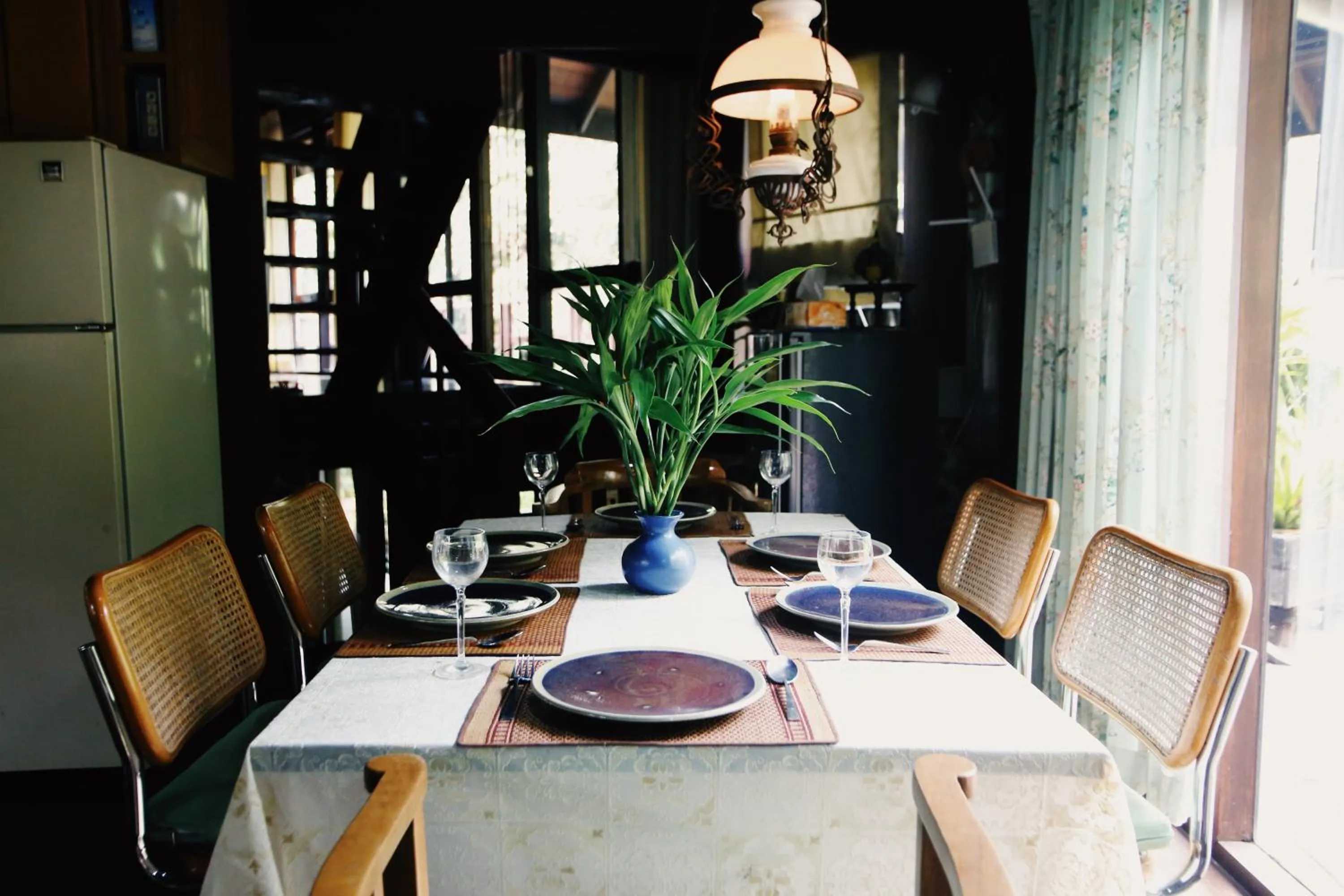 Dining area in Villa Darakorn Hill Country House