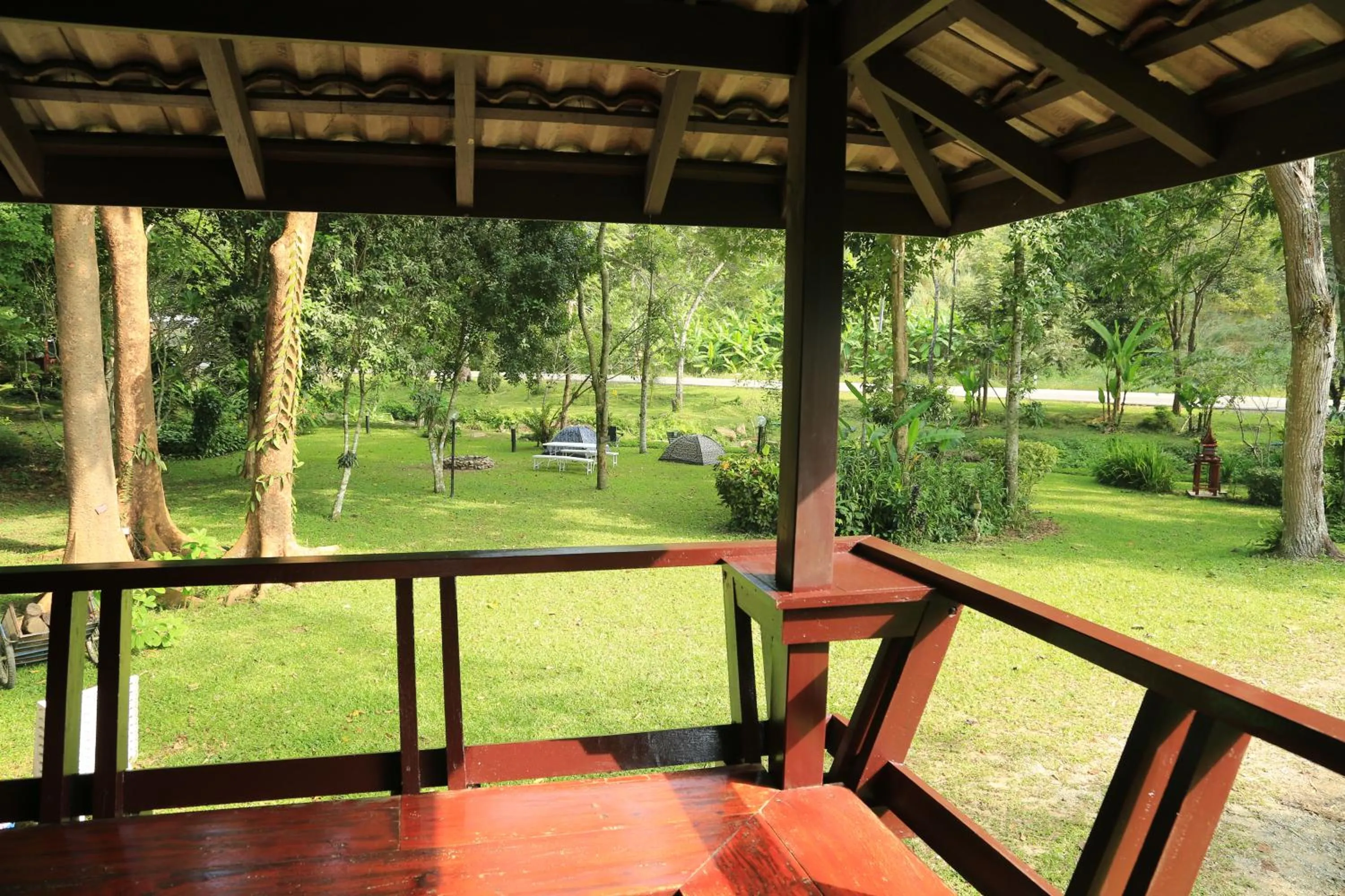Patio in Villa Darakorn Hill Country House