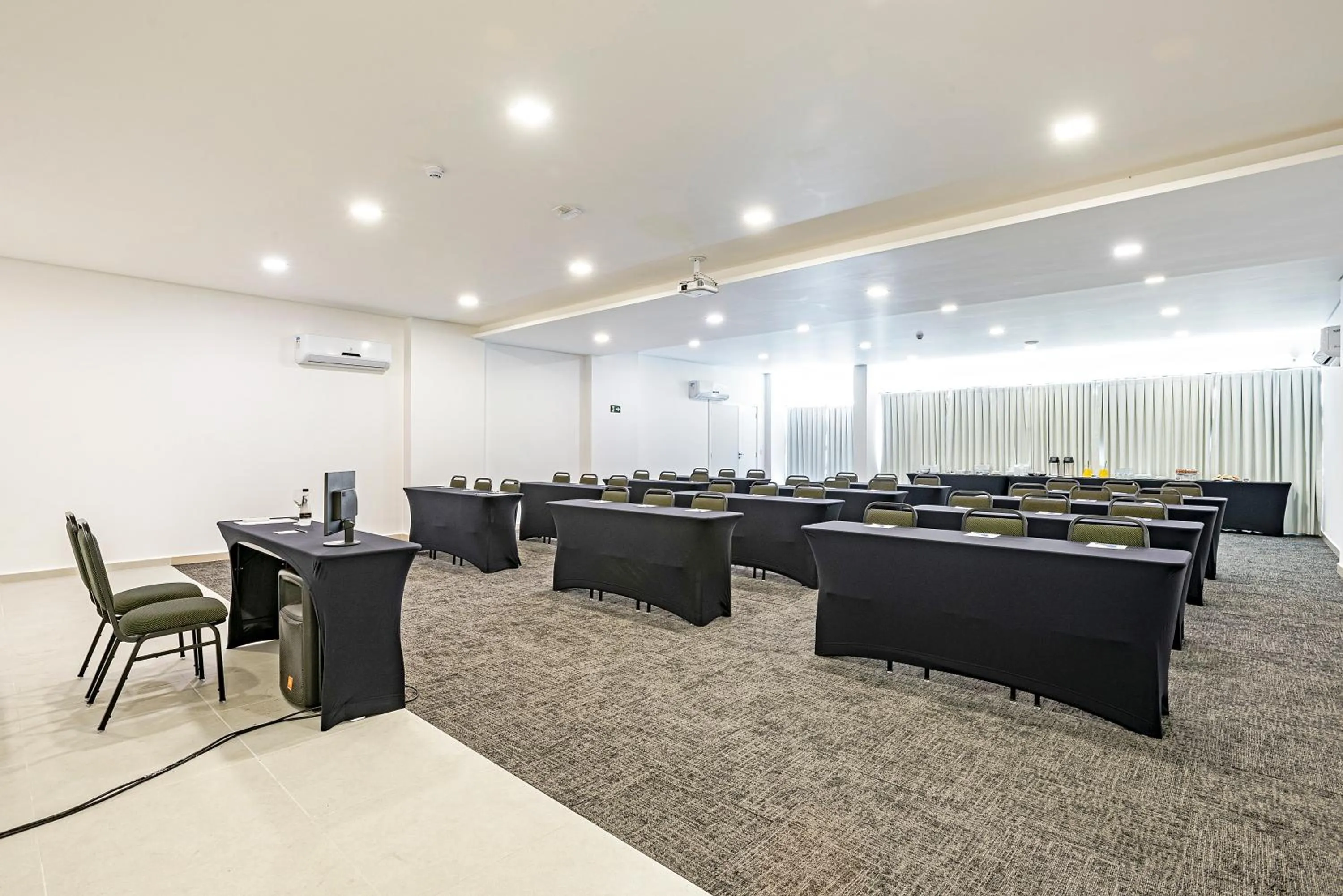 Business facilities in Slim Curitiba João Bettega