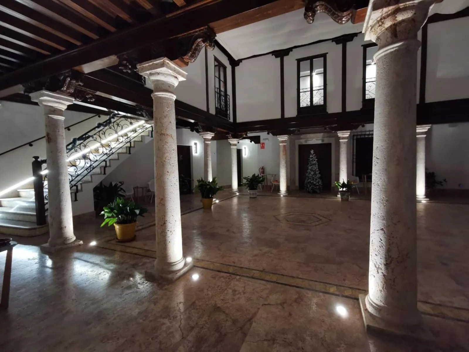 Facade/entrance in Hotel QB Almagro Centro