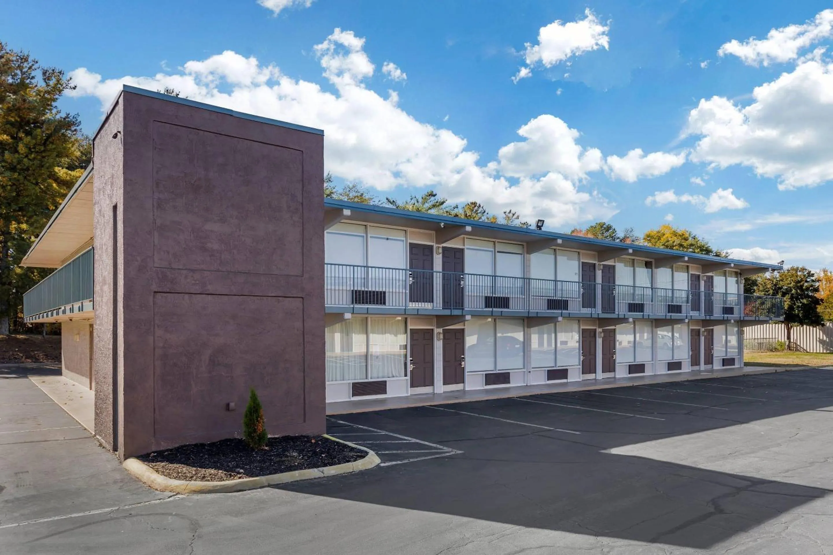 Property building in Quality Inn & Suites Easley - Greenville