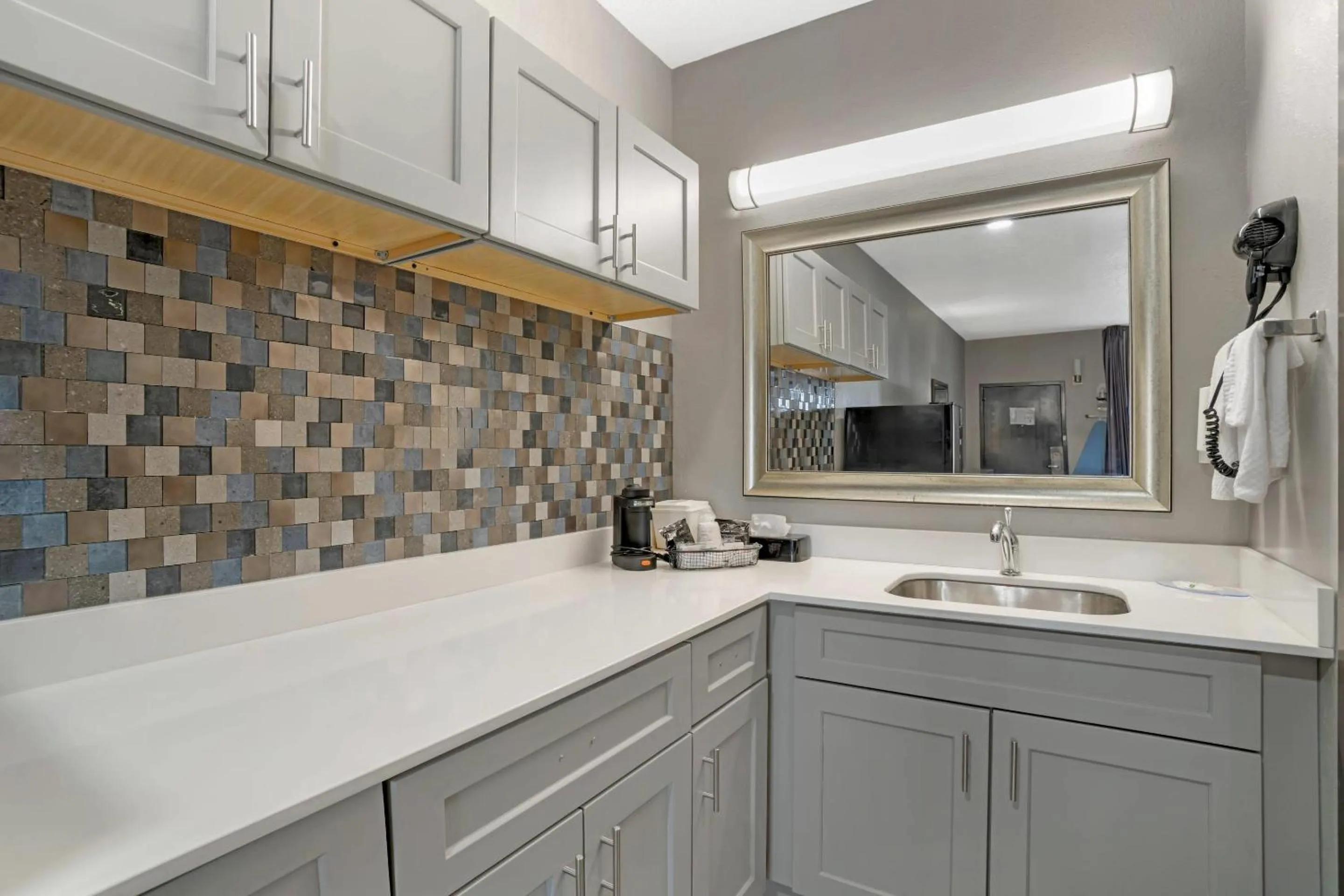 Bedroom in Quality Inn Simpsonville-Greenville