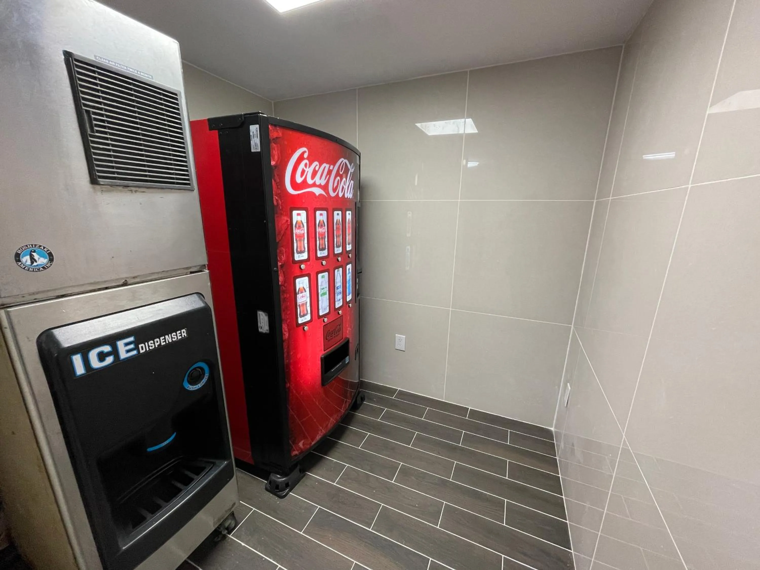 vending machine in Wingate By Wyndham Columbia Fort Jackson