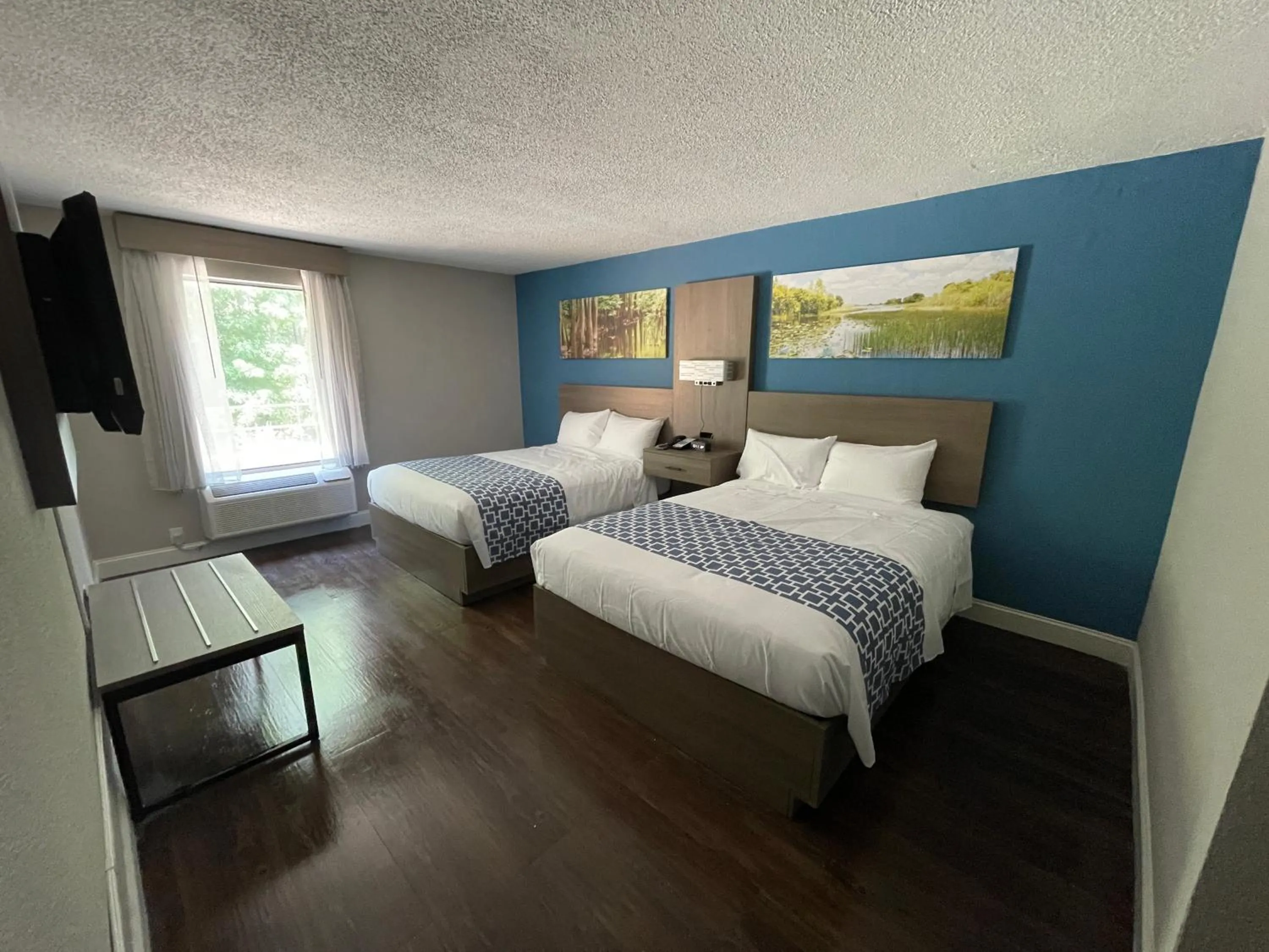 Bed in Wingate By Wyndham Columbia Fort Jackson