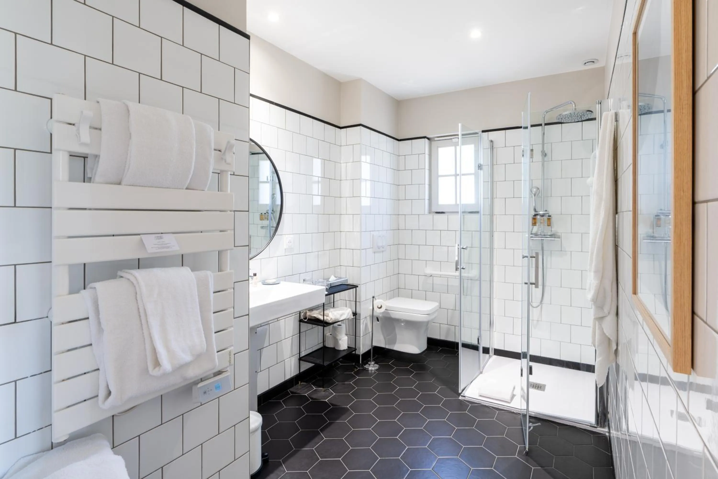 Shower in Les Manoirs des Portes de Deauville - Small Luxury Hotel Of The World