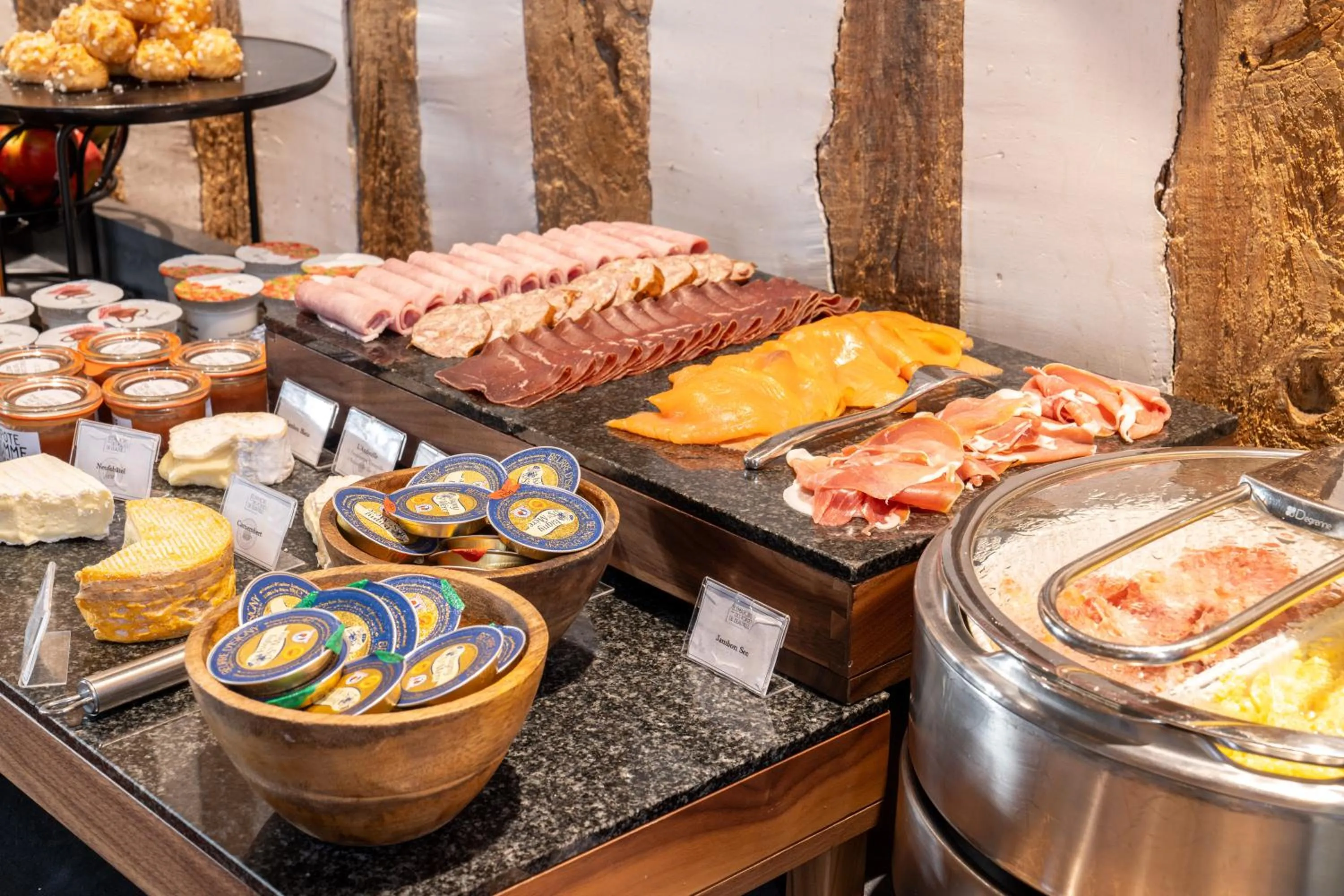 Breakfast in Les Manoirs des Portes de Deauville - Small Luxury Hotel Of The World