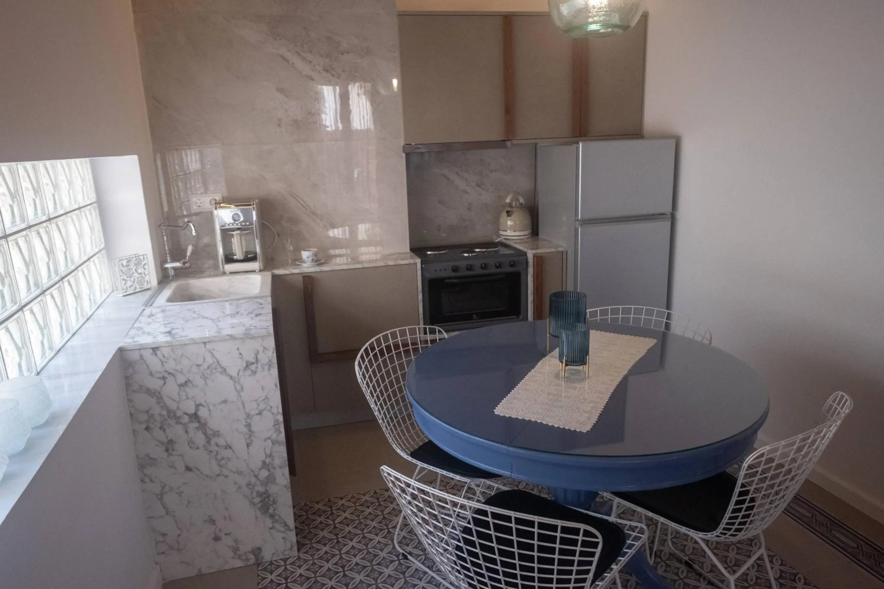 ATHENIAN YARD SUITES