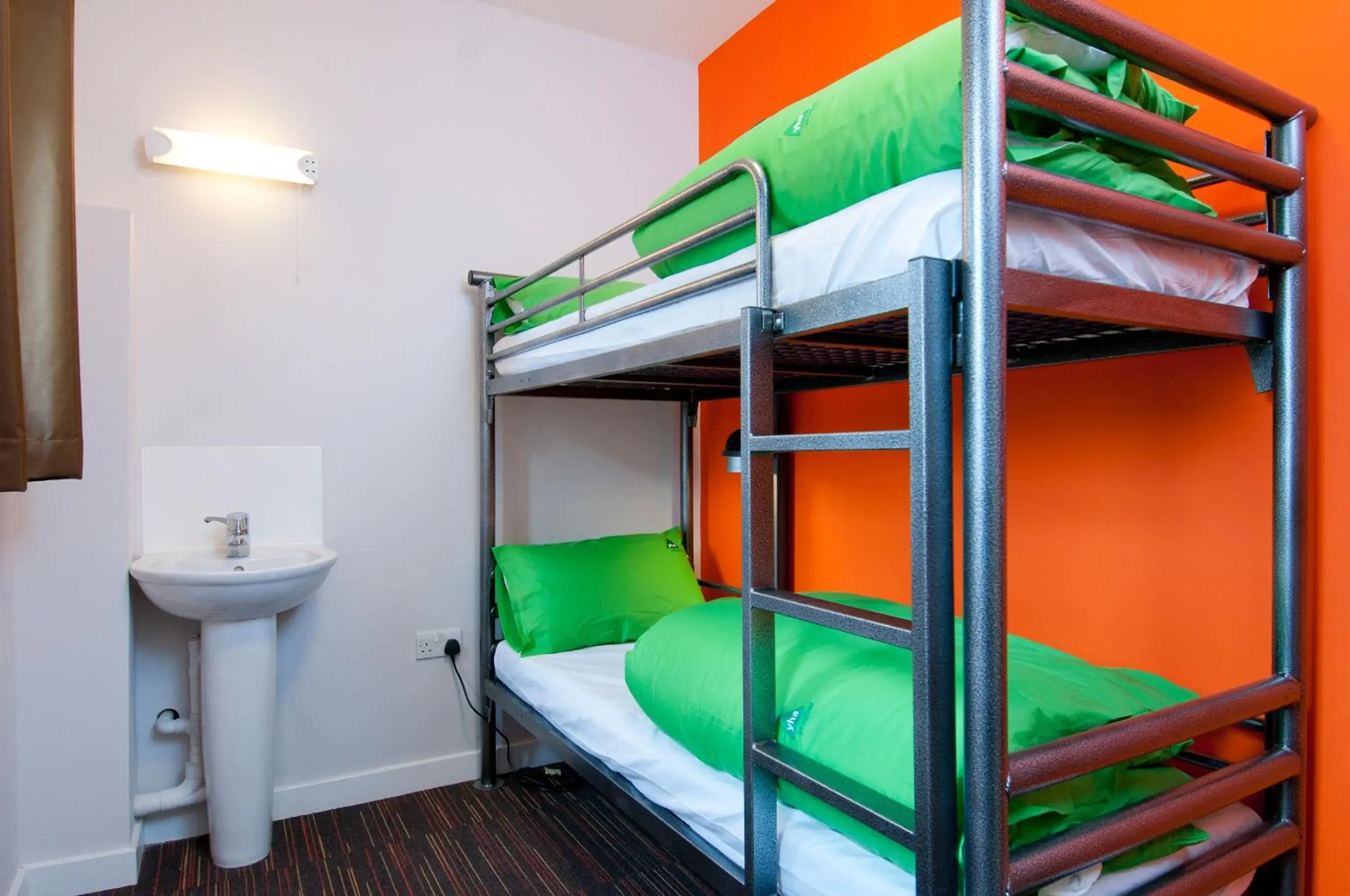 Twin Room with Shared Bathroom in YHA South Downs Twin Room with Shared Bathroom in YHA South Downs