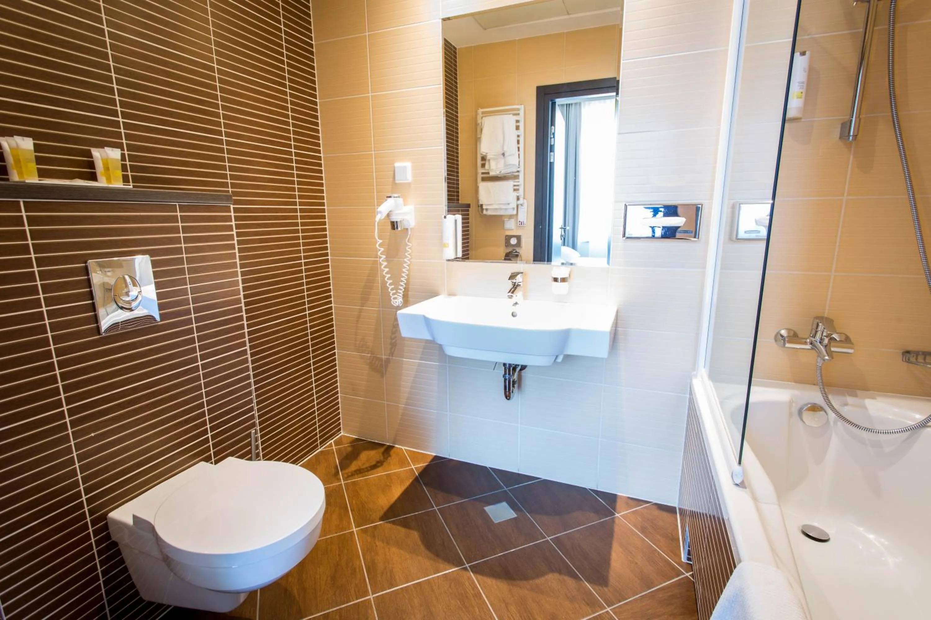 Bathroom in Qubus Hotel Gdańsk