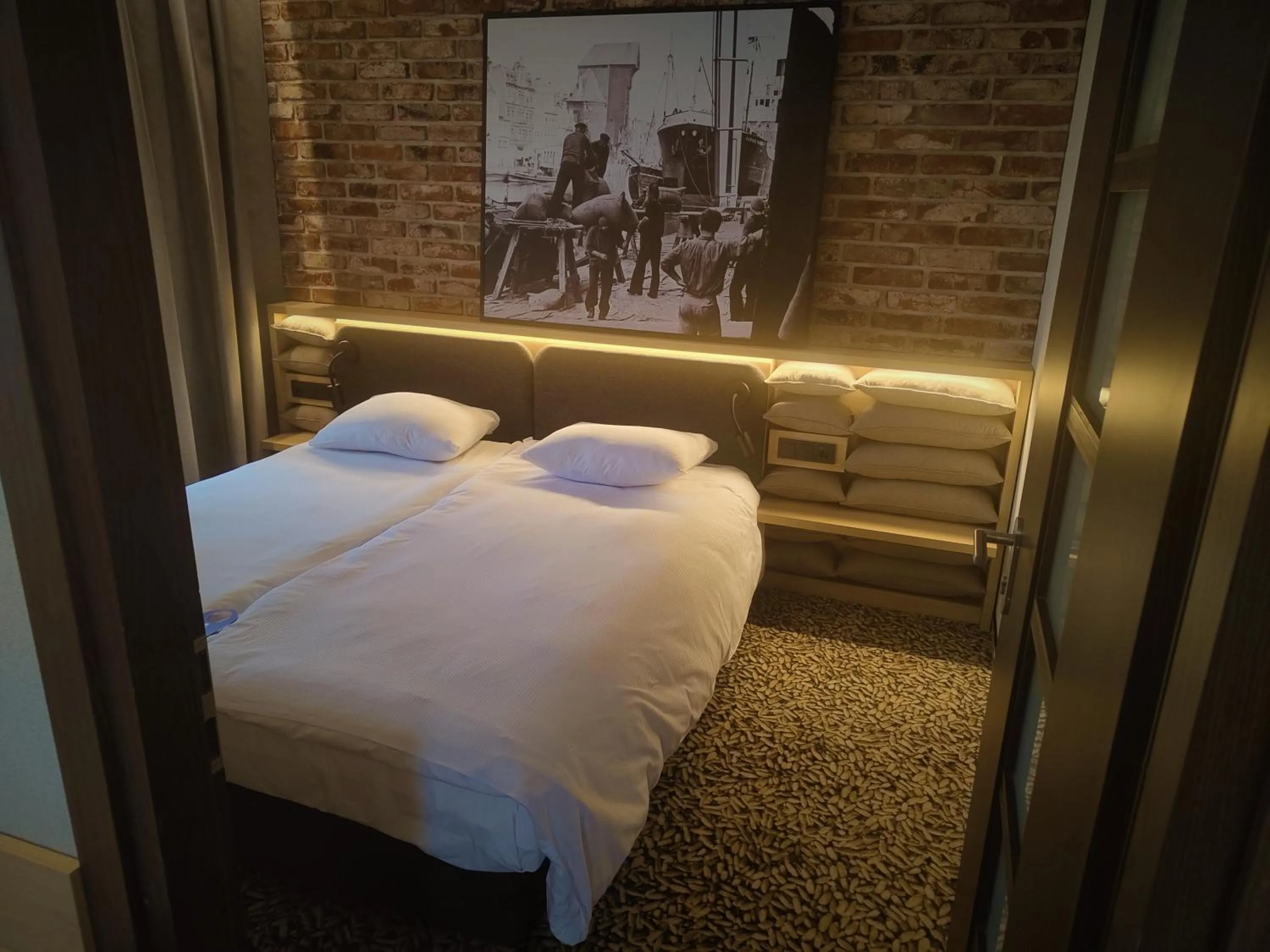 Bedroom, Bed in Qubus Hotel Gdańsk