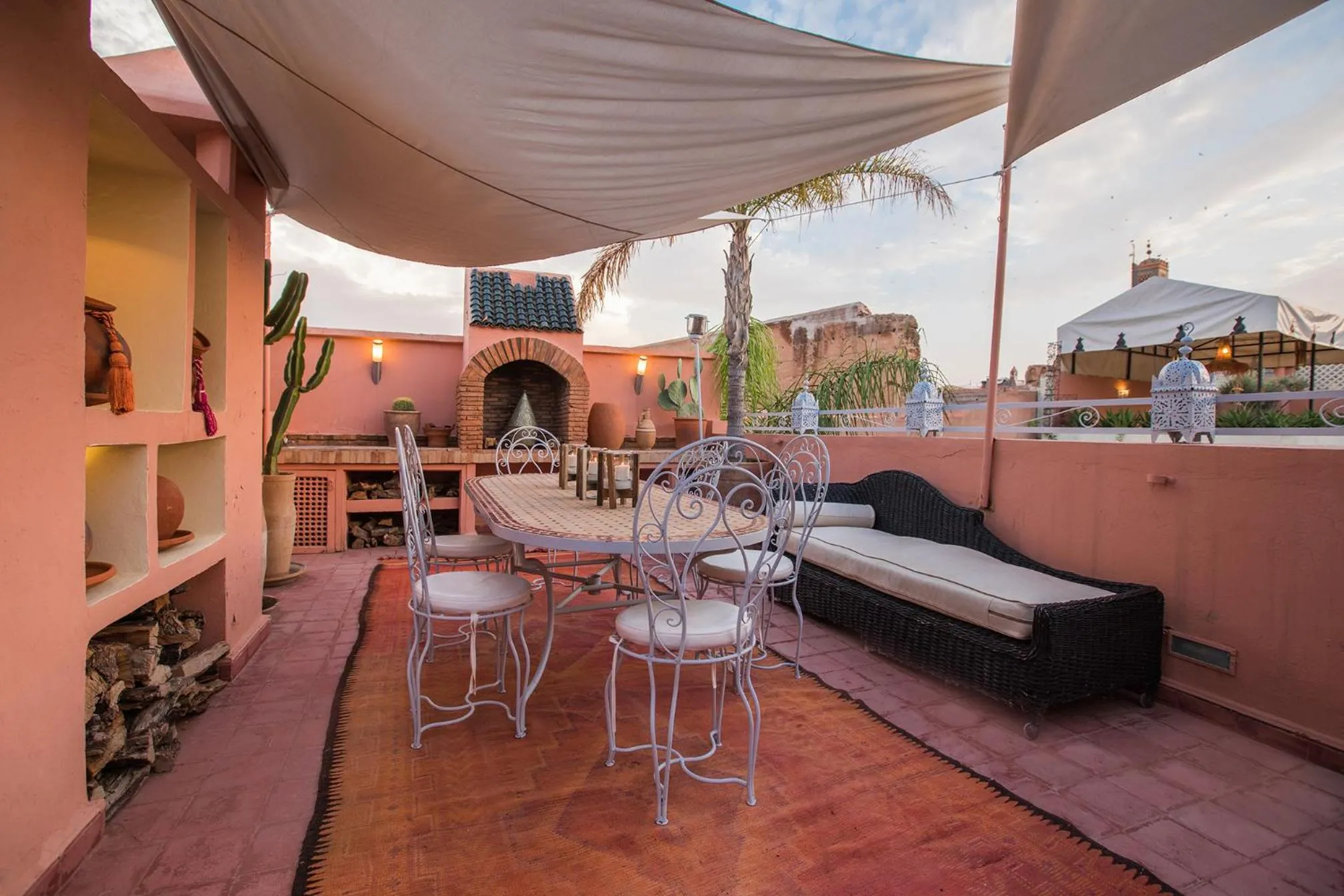 Restaurant/places to eat in Riad Villa Harmonie