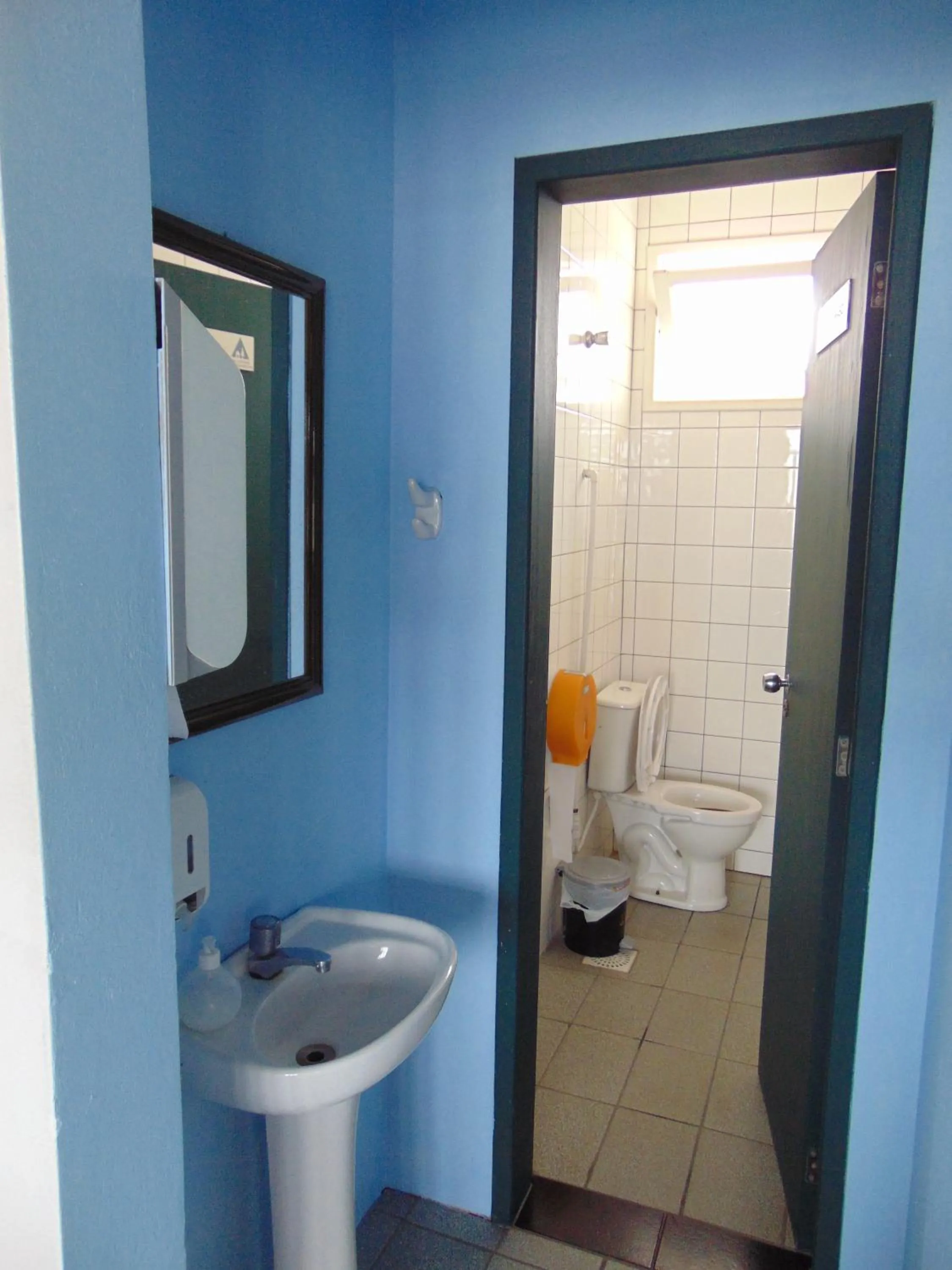 Bathroom in Hostel Canasvieiras