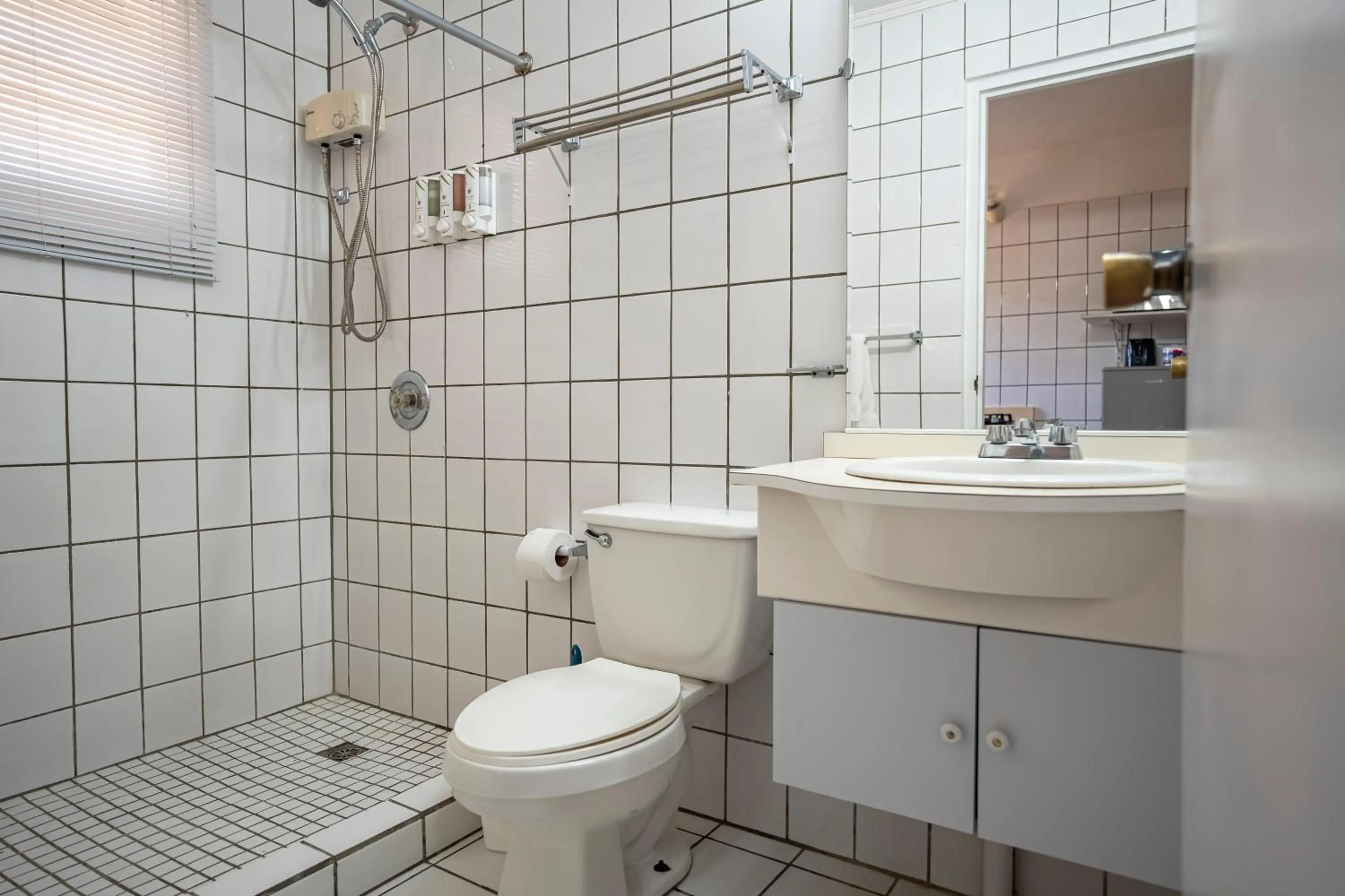 Shower in Coconut Inn