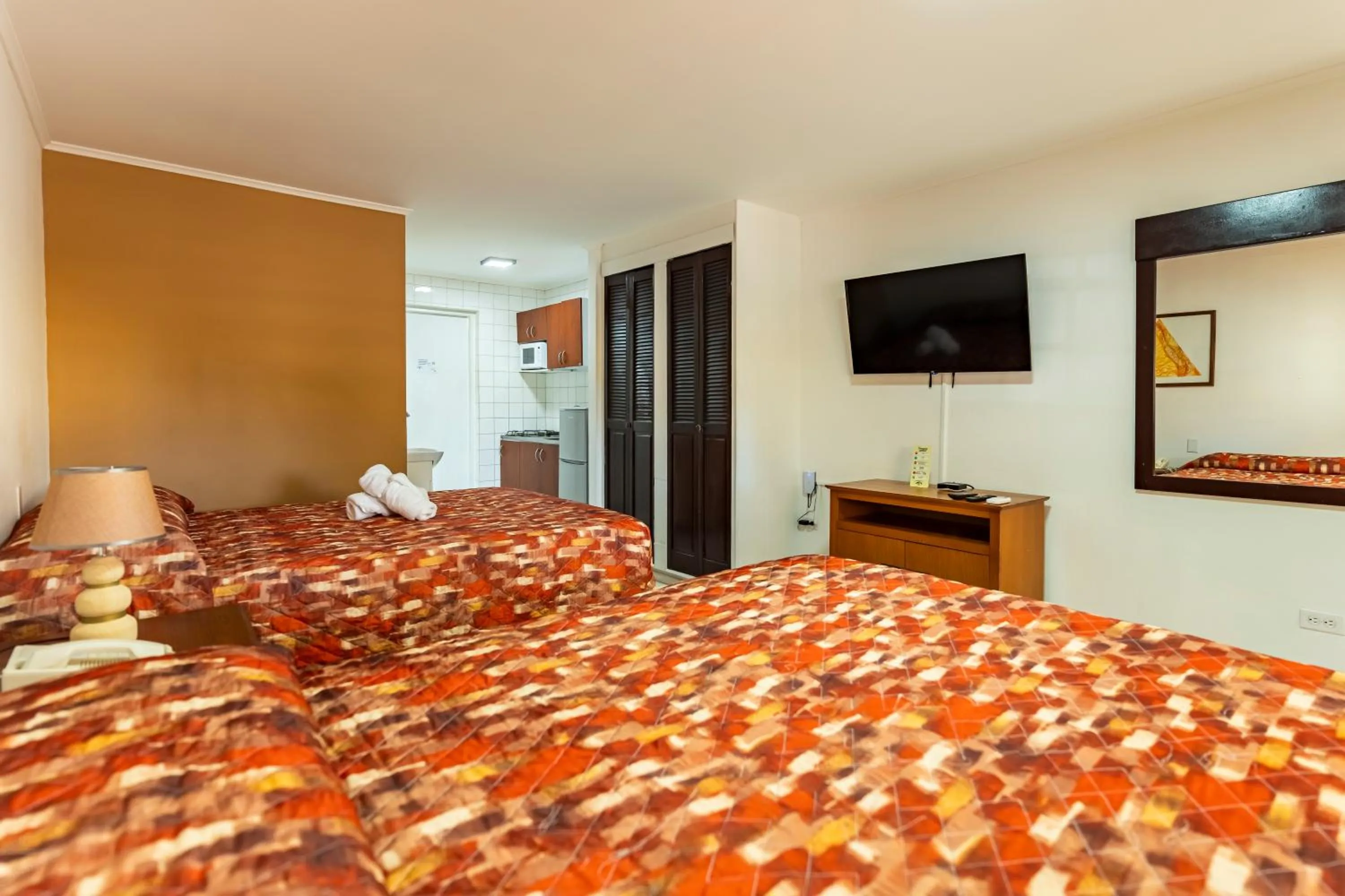 TV and multimedia, Bed in Coconut Inn