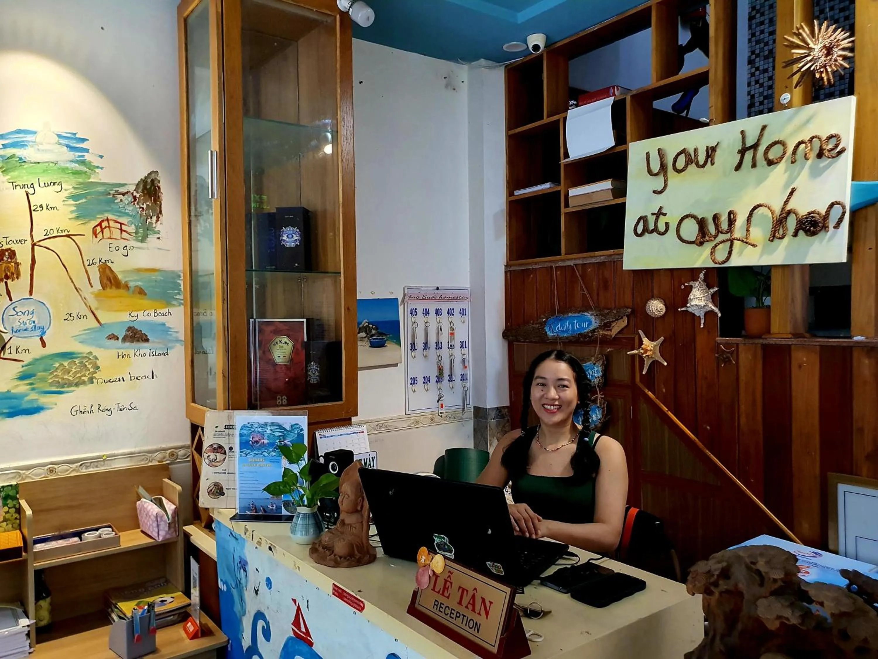 Staff in Sông Suối Homestay