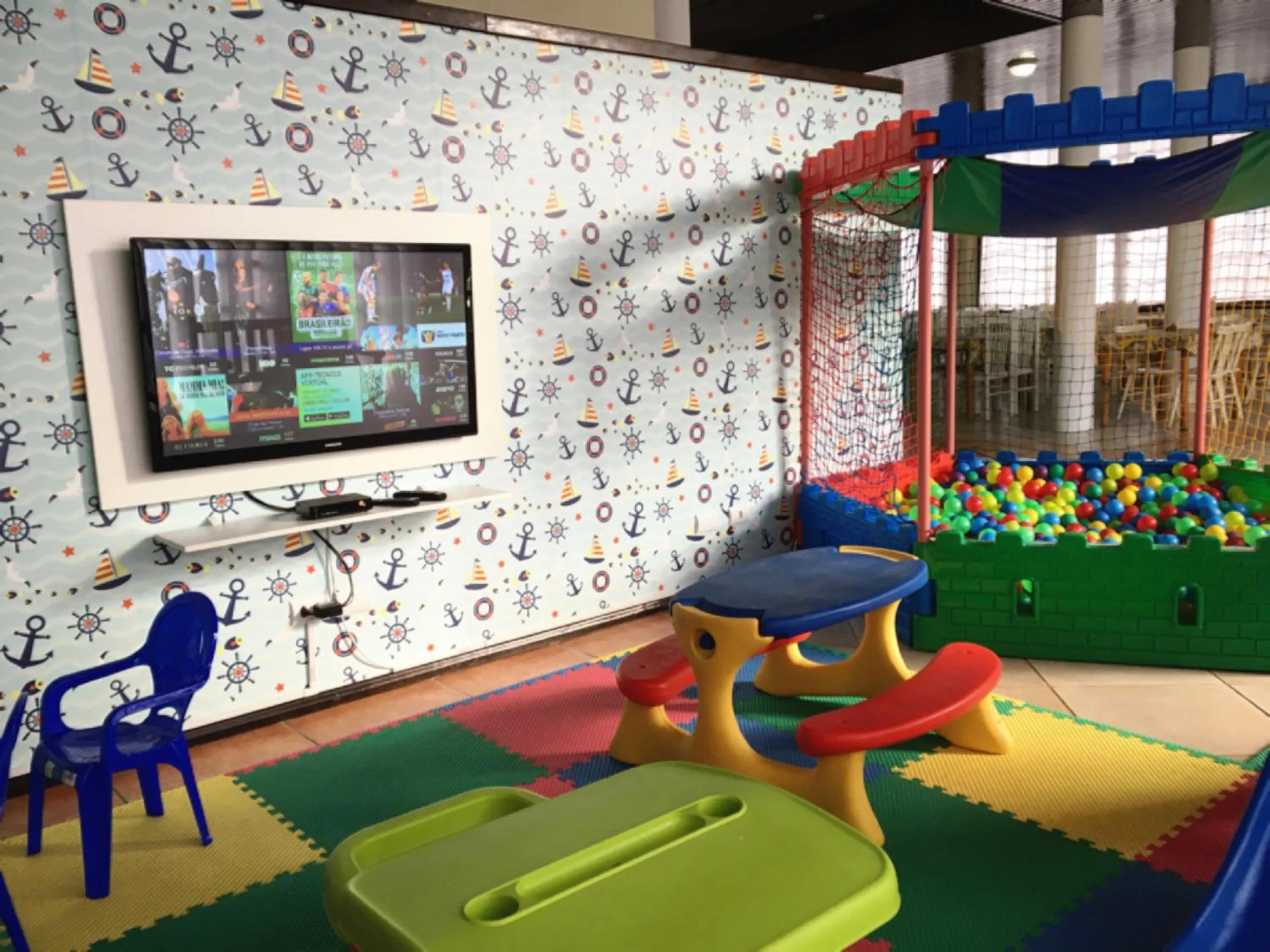 children in Pousada Canto Grande