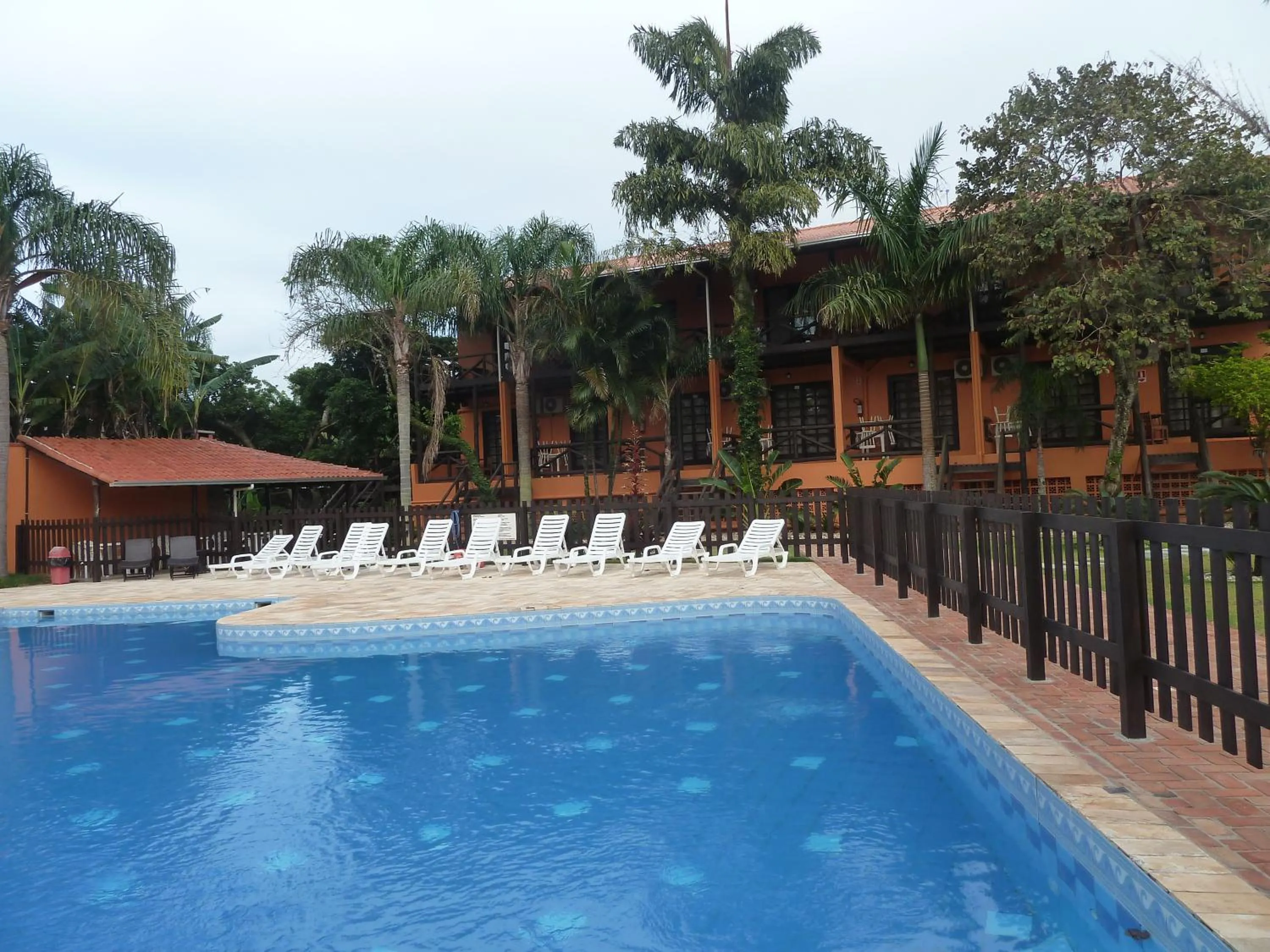 Swimming pool in Pousada Canto Grande