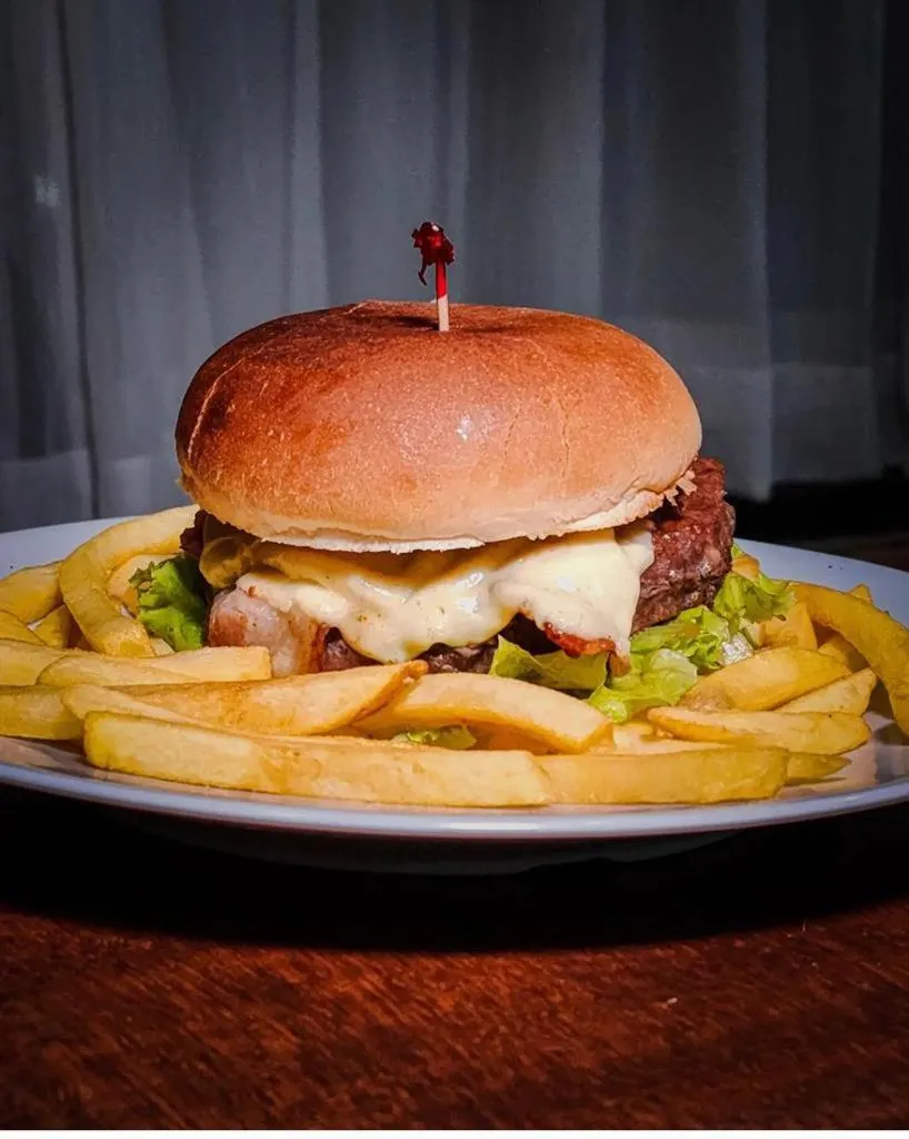 Restaurant/places to eat in Pousada Canto Grande