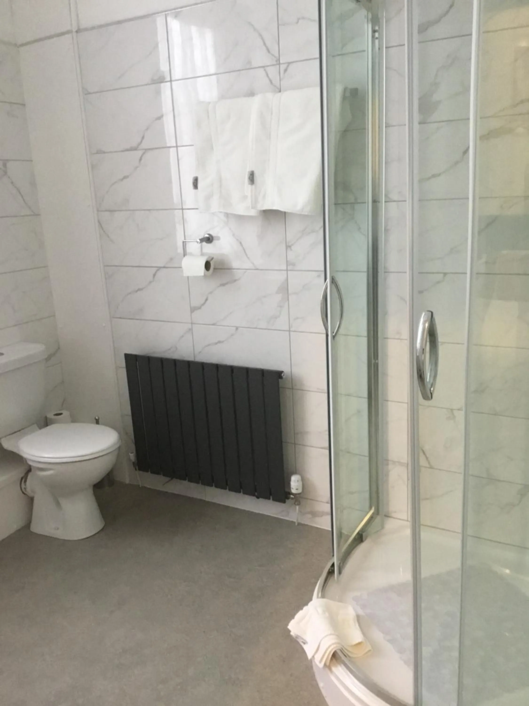 Bathroom in Helmsman Guesthouse