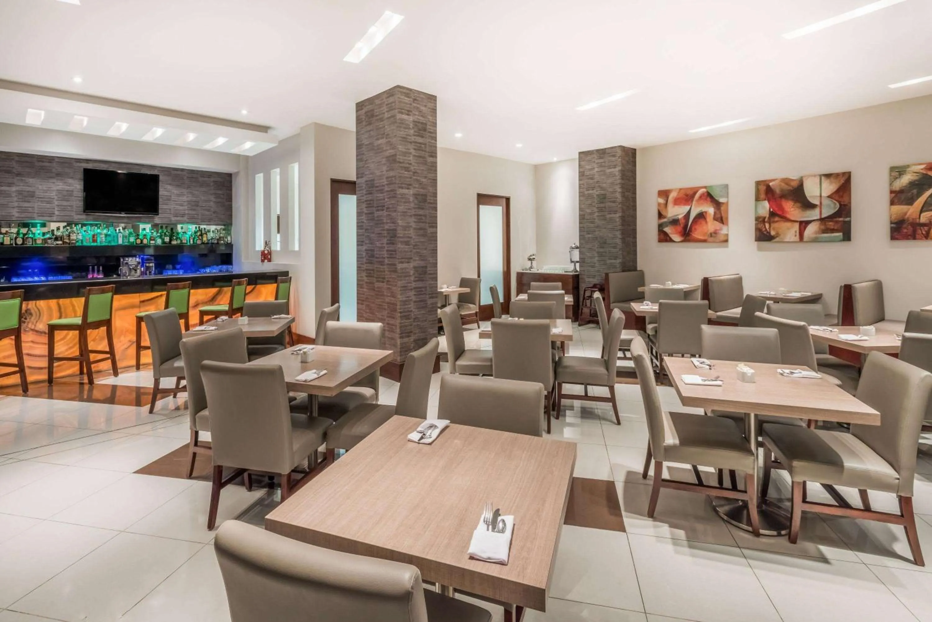 Restaurant/places to eat in Wyndham Garden San Jose Escazu, Costa Rica