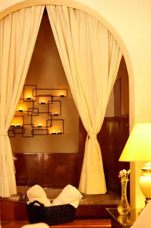 Swimming pool, Bed in Hotel Quinta Mision