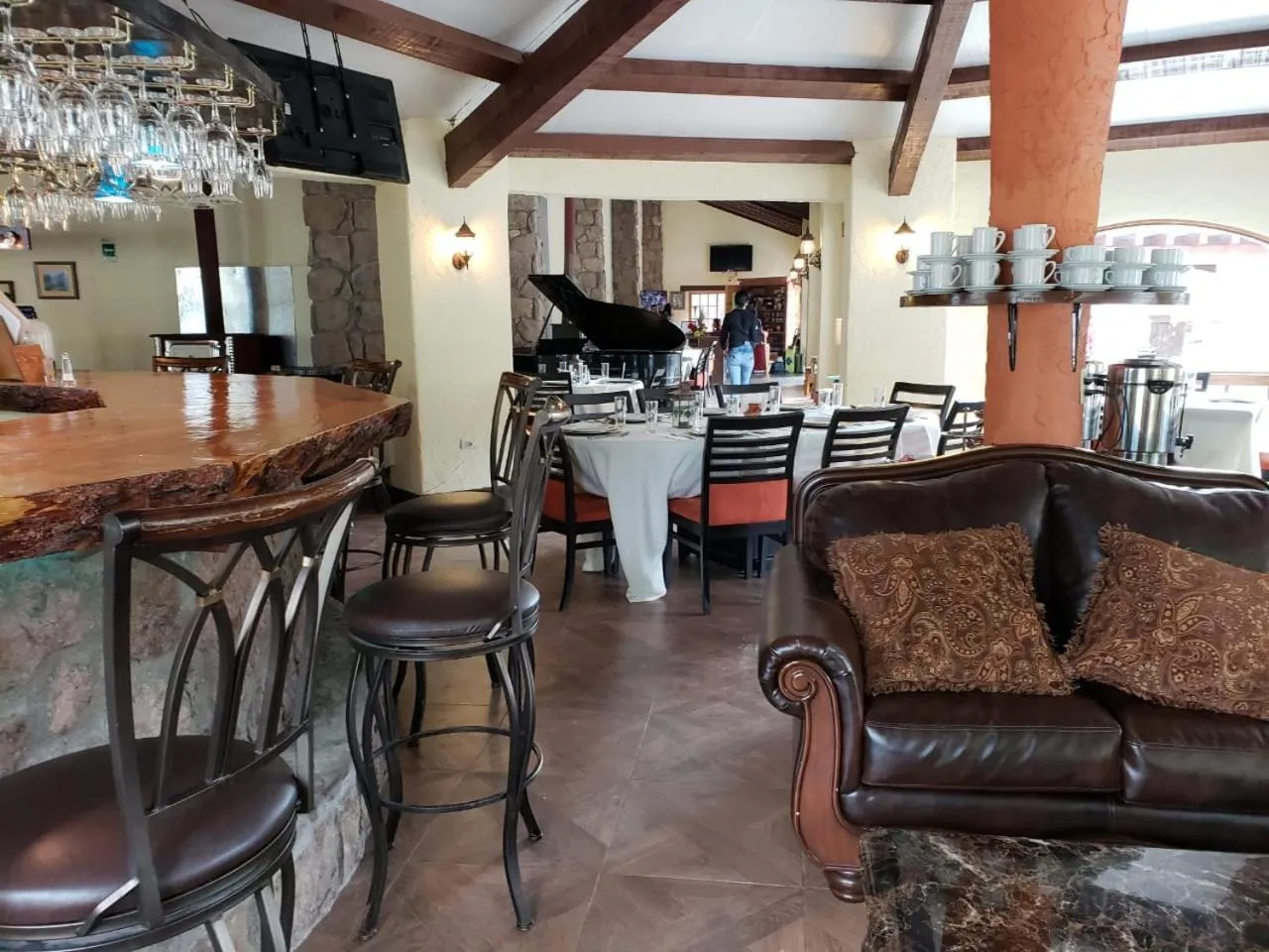 Restaurant/places to eat in Hotel Quinta Mision