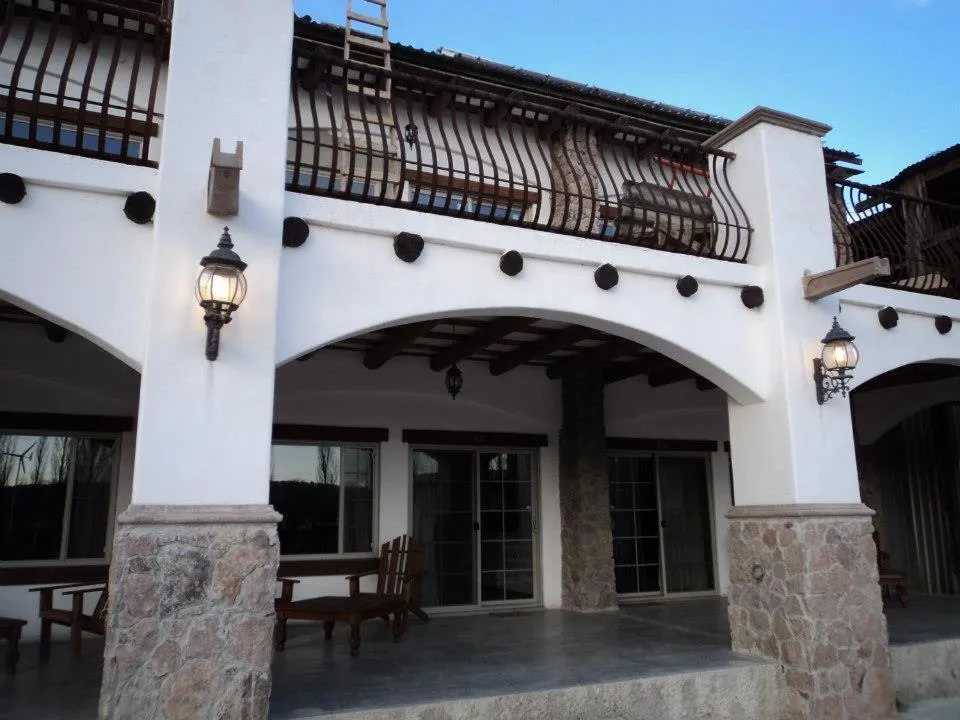 Property building in Hotel Quinta Mision