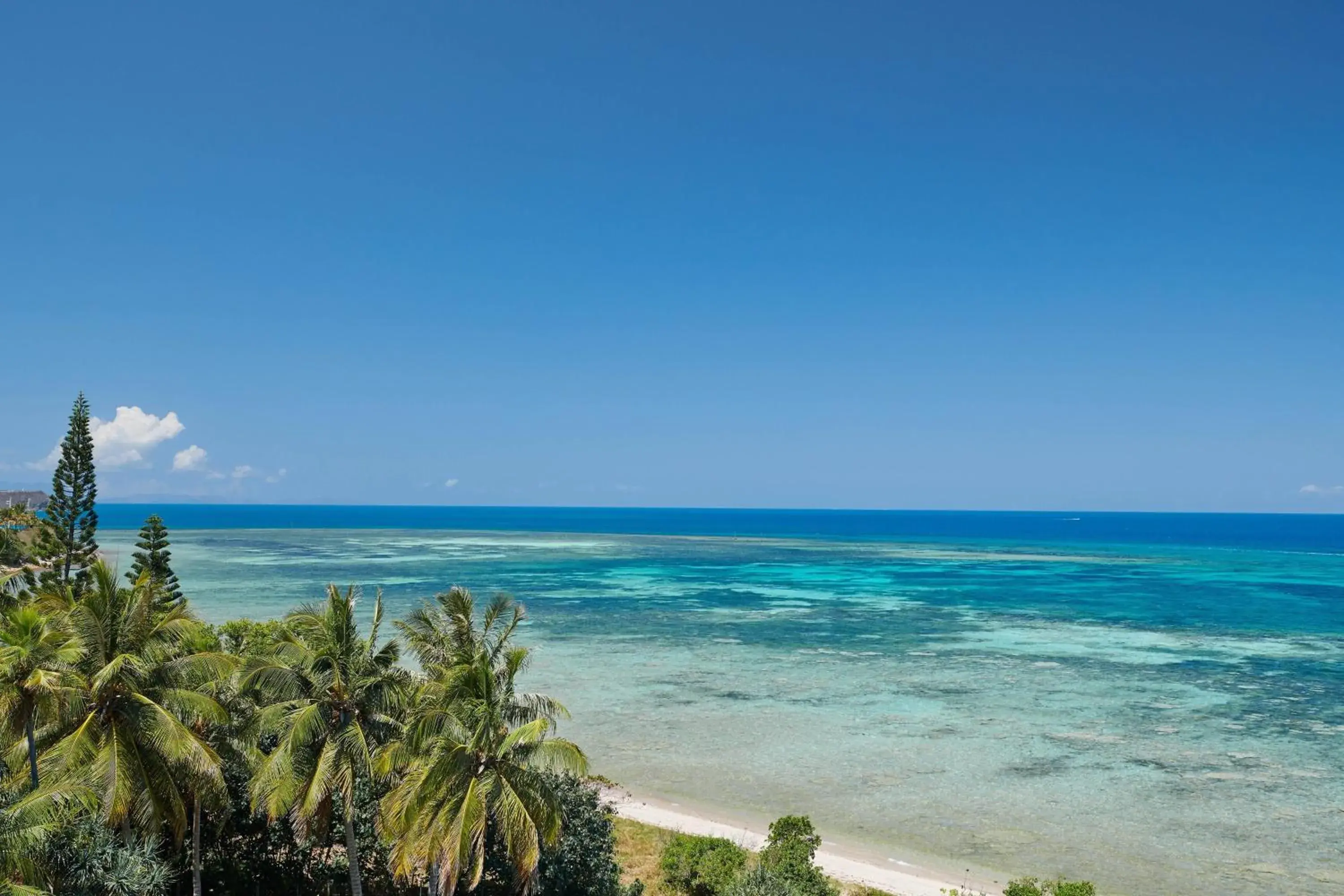 Guest Room, 2 Twins, Sea View, Balcony in Le Méridien Nouméa Resort & Spa Guest Room, 2 Twins, Sea View, Balcony in Le Méridien Nouméa Resort & Spa