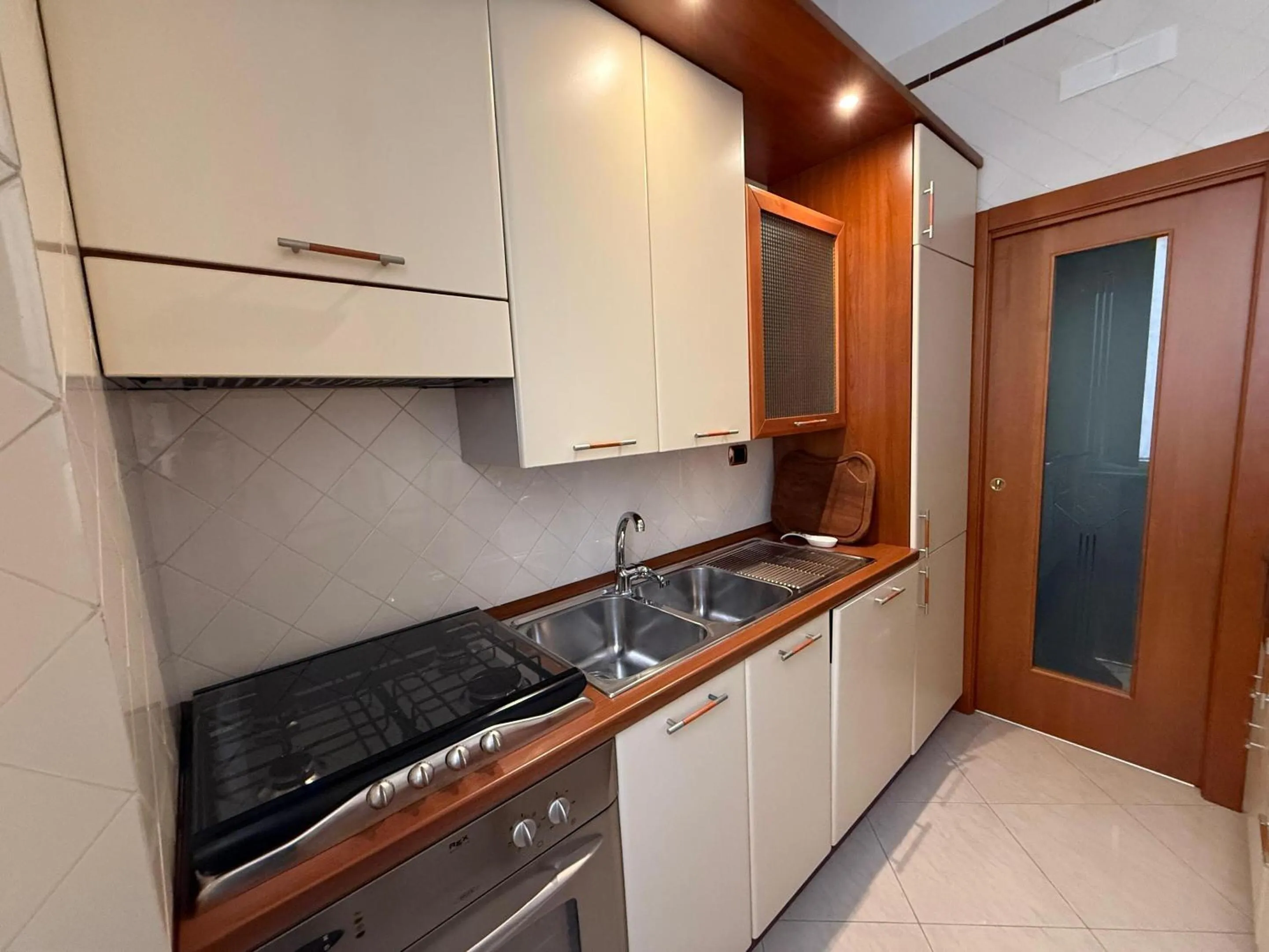 Kitchen or kitchenette in Holiday Guesthouse