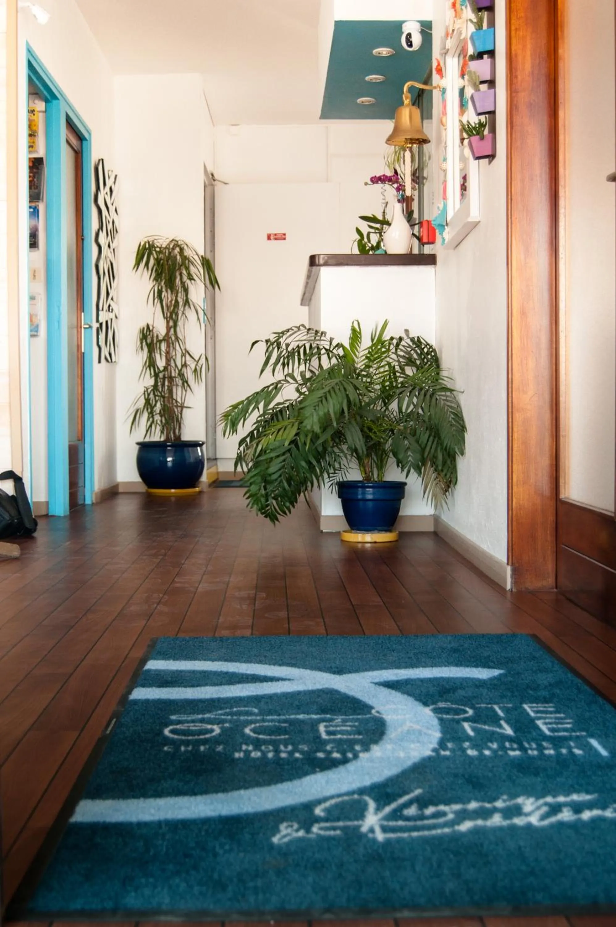 Lobby or reception in Hotel La Cote Oceane- Bureau- 250 m plage