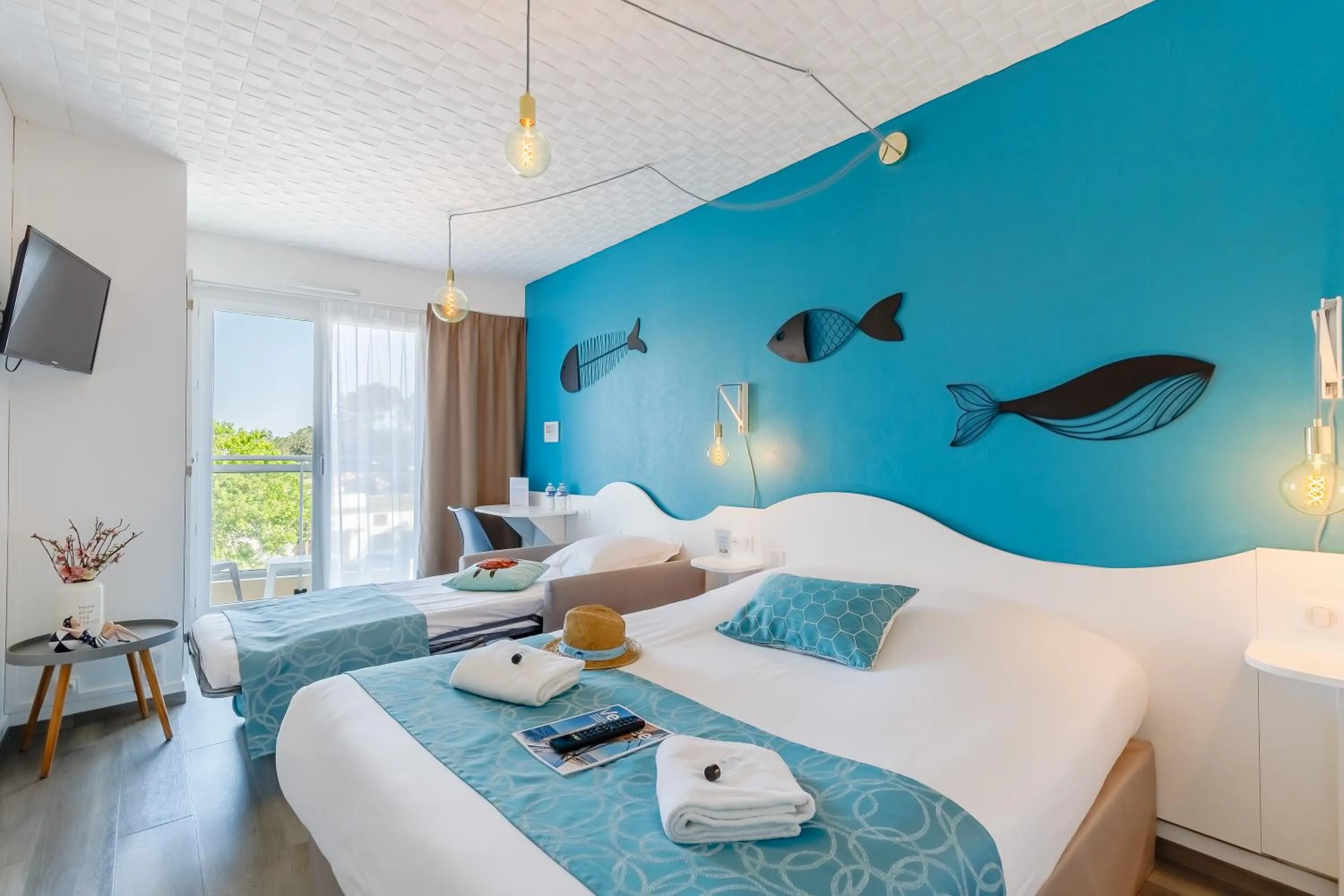 Bedroom, Bed in Hotel La Cote Oceane - Saint Jean de Monts