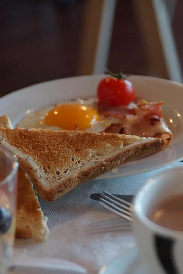 Food in Hotel La Cote Oceane- Bureau- 250 m plage