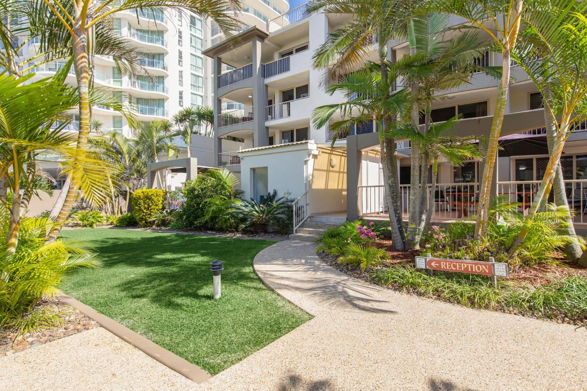 Property building in Paradis Pacifique