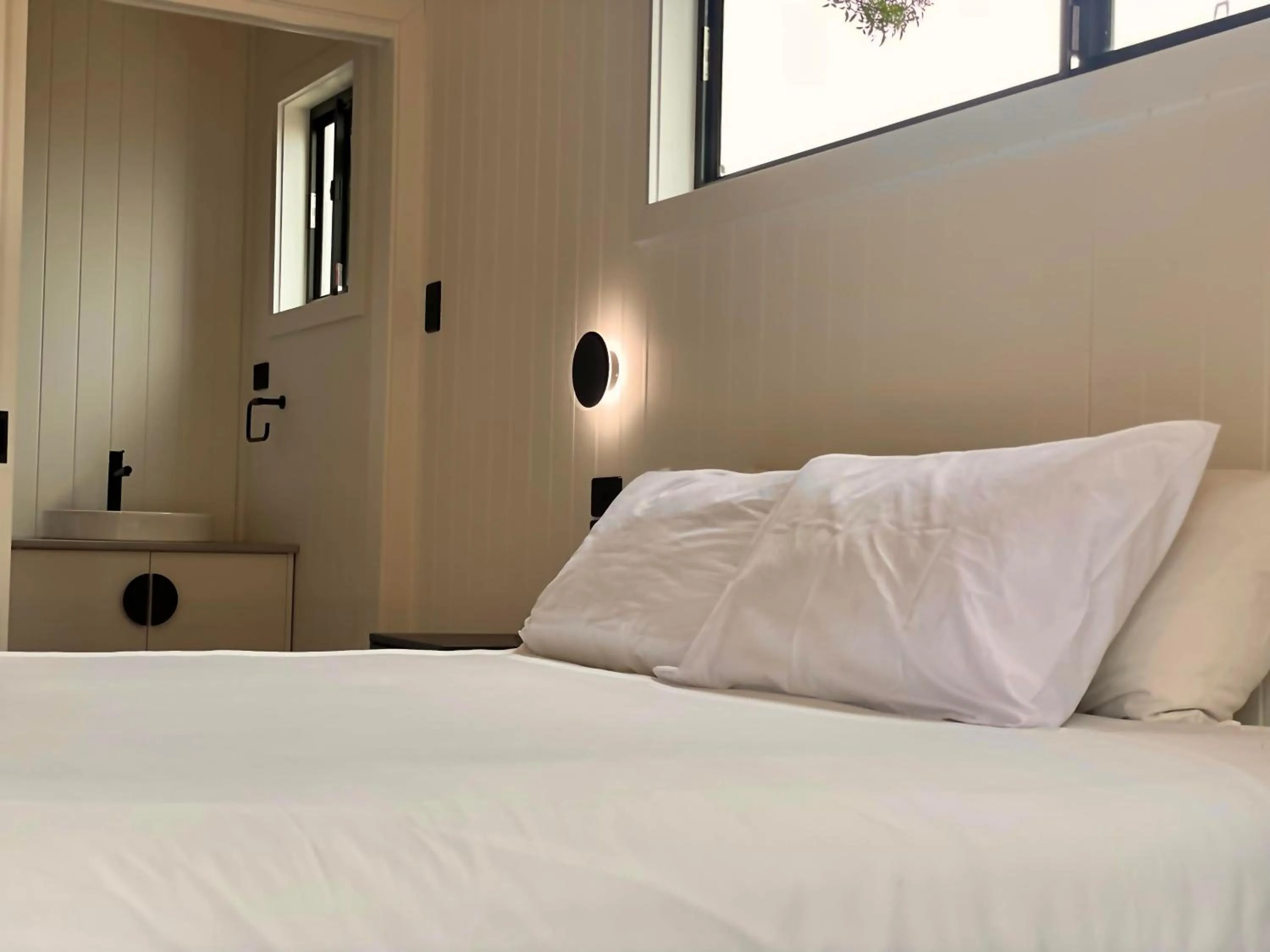 Bed in Big4 Kryal Castle Holiday Park Ballarat