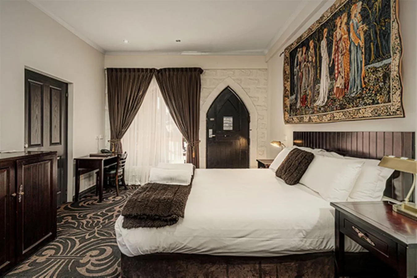 Bed in Big4 Kryal Castle Holiday Park Ballarat