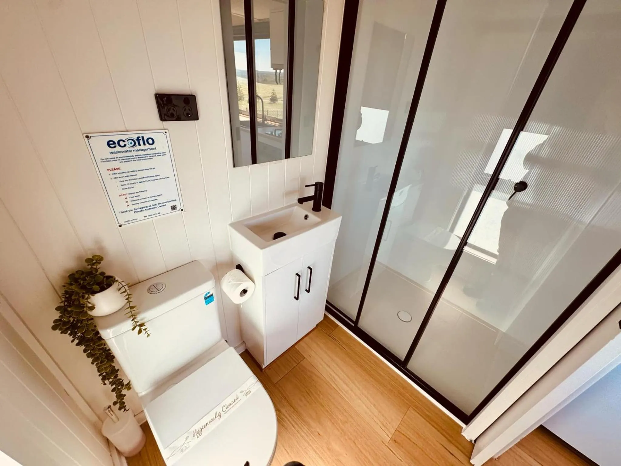 Shower in Big4 Kryal Castle Holiday Park Ballarat