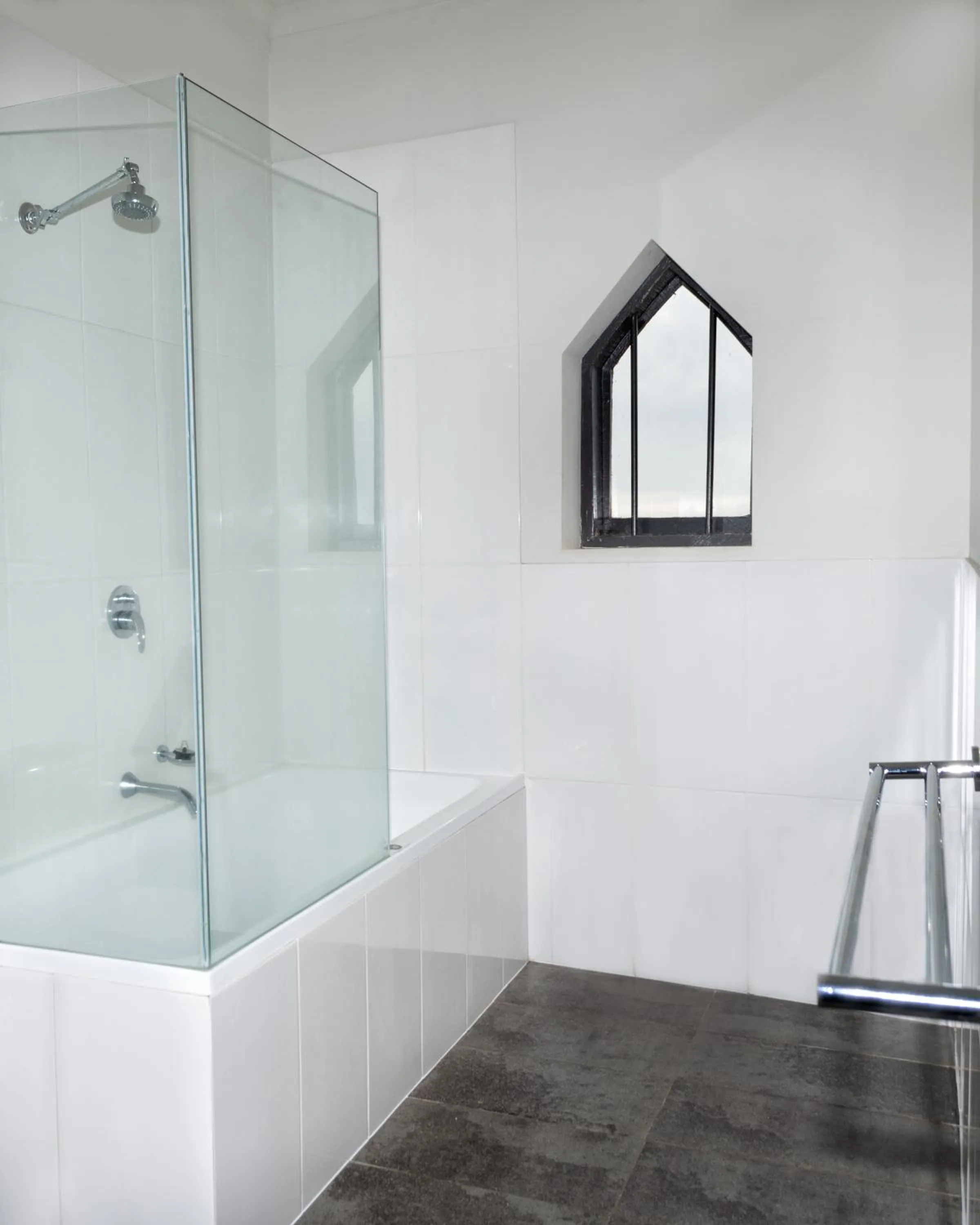 Bathroom in Big4 Kryal Castle Holiday Park Ballarat