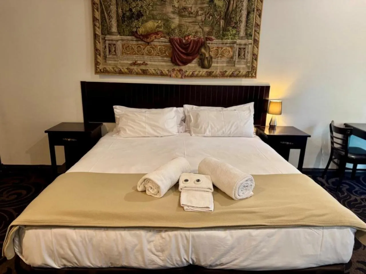 Bed in Big4 Kryal Castle Holiday Park Ballarat