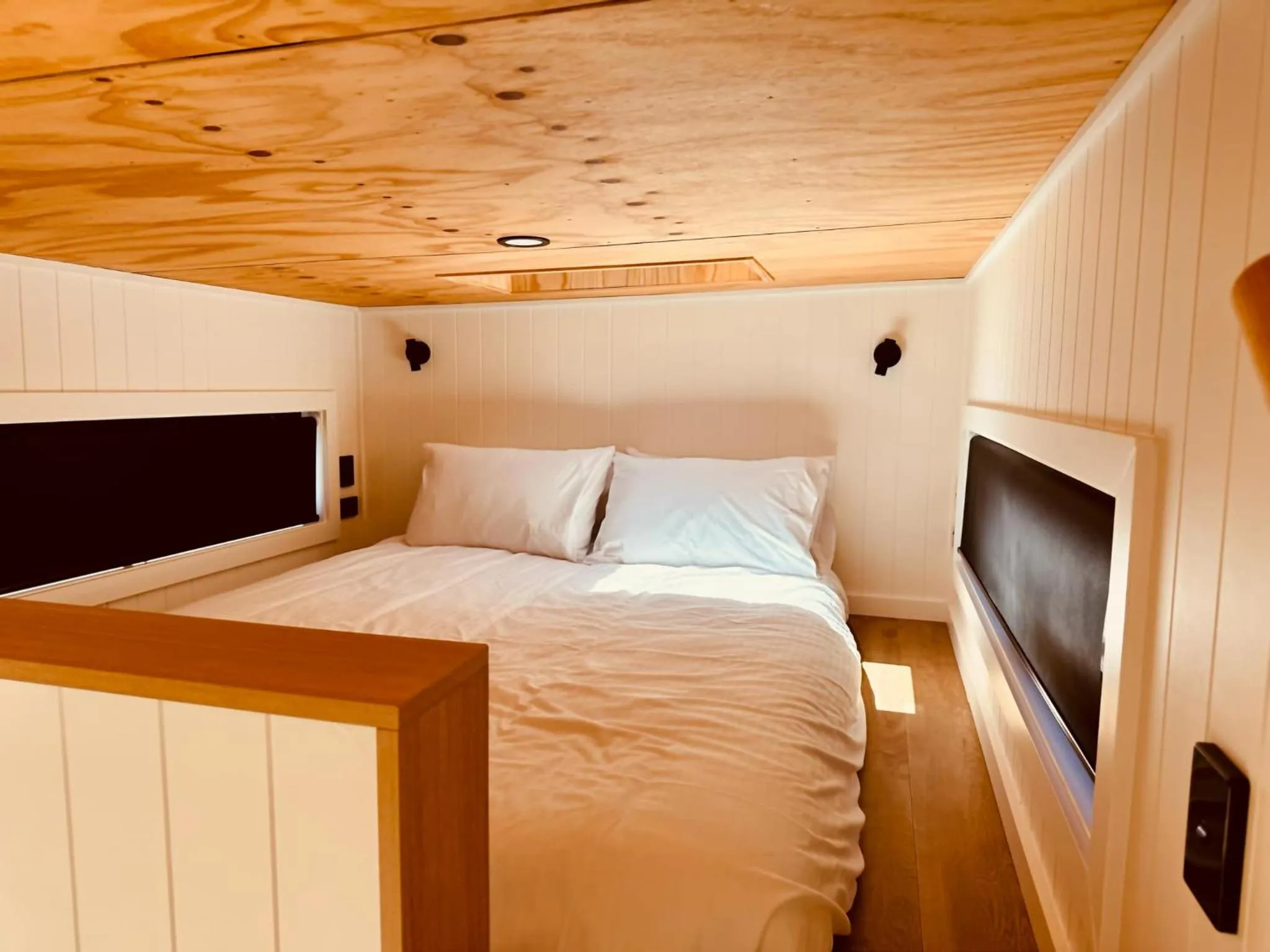 Bed in Big4 Kryal Castle Holiday Park Ballarat