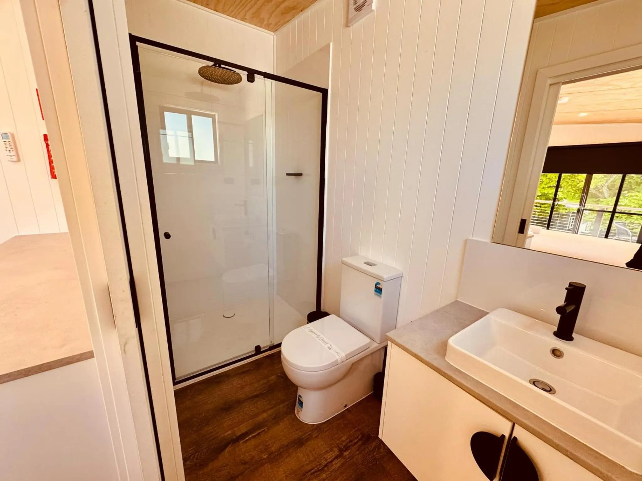 Shower in Big4 Kryal Castle Holiday Park Ballarat